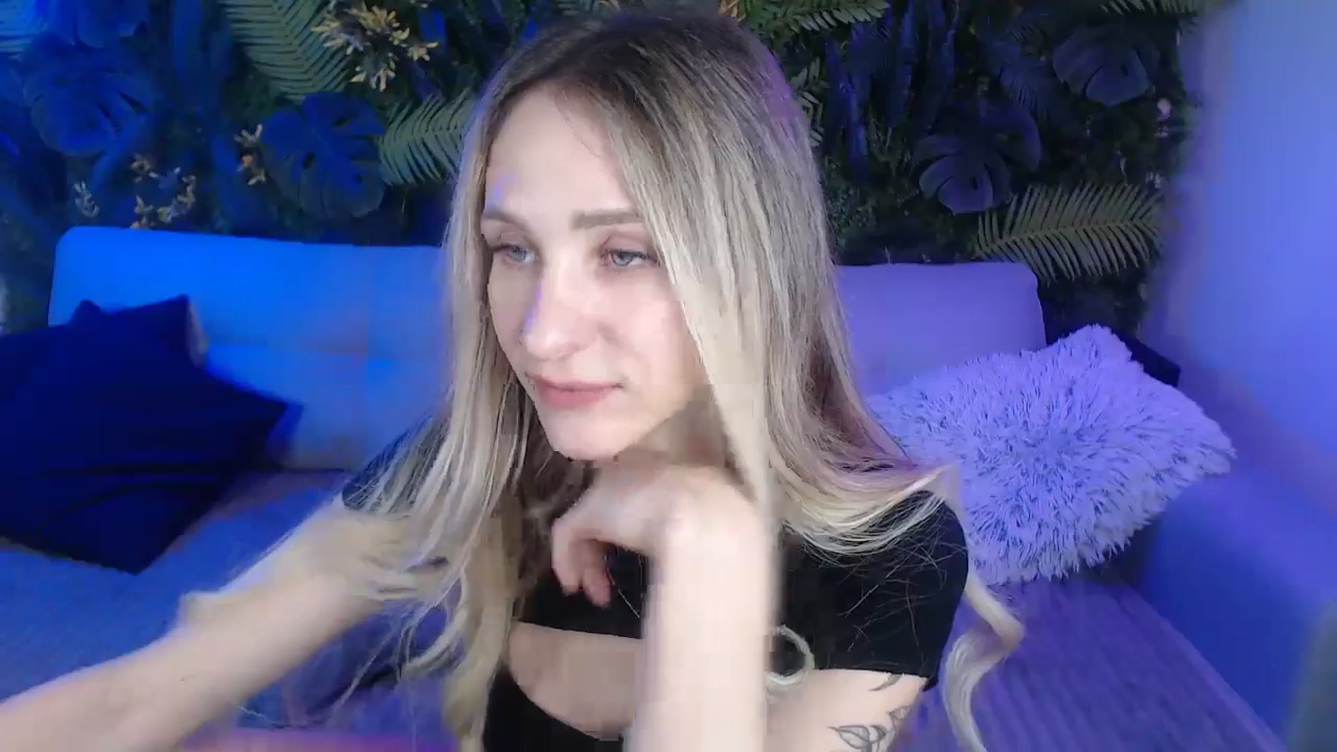 Gallery image thumbnail from Horny_Blond's myfreecams stream on, 11/30/2024, 09:57 image 6 of 20