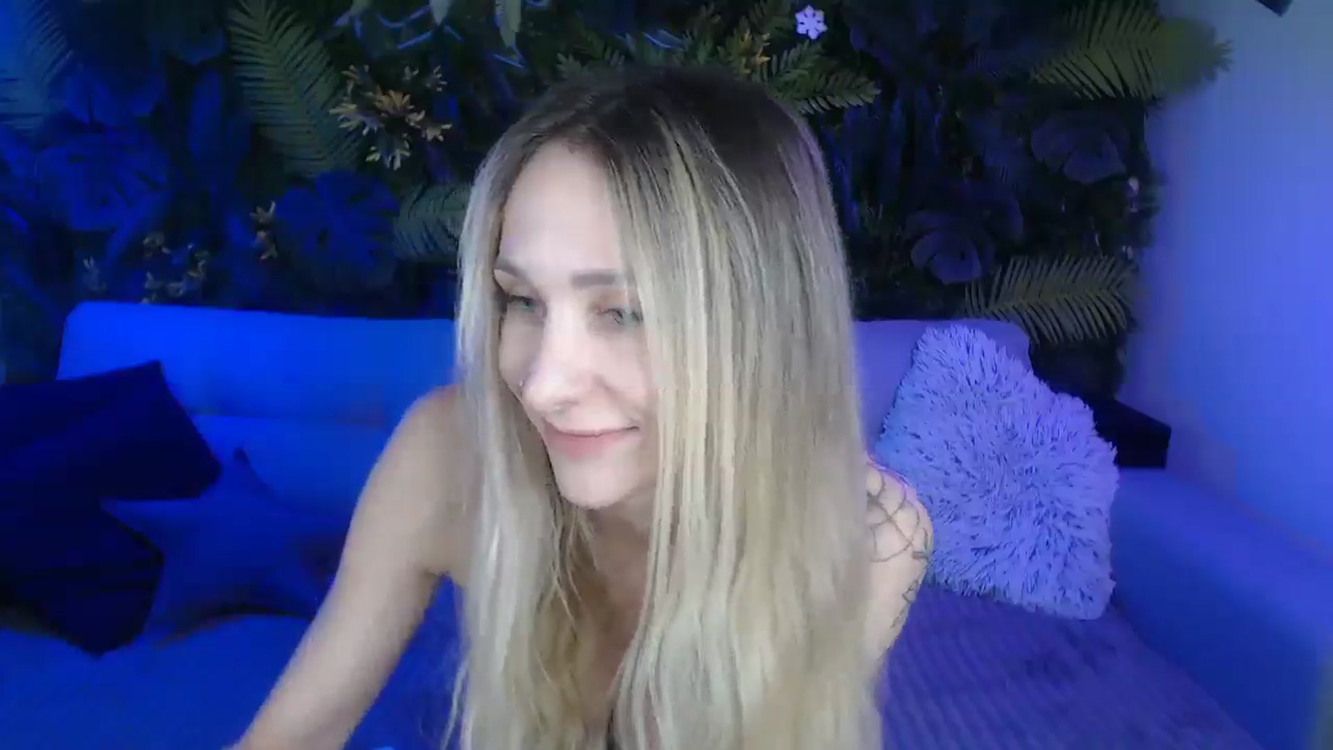 Gallery image thumbnail from Horny_Blond's myfreecams stream on, 12/04/2024, 12:36 image 9 of 20