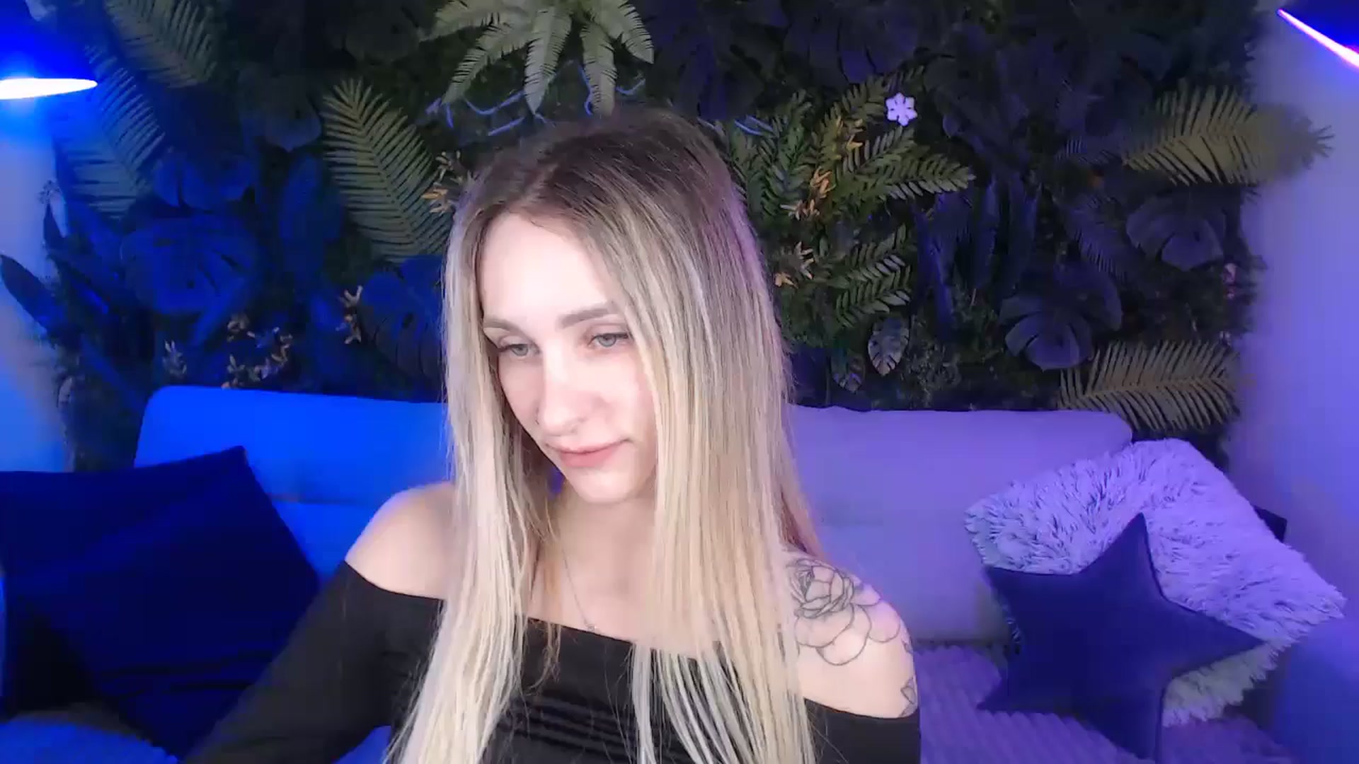 Gallery image thumbnail from Horny_Blond's myfreecams stream on, 12/06/2024, 09:47 image 1 of 20
