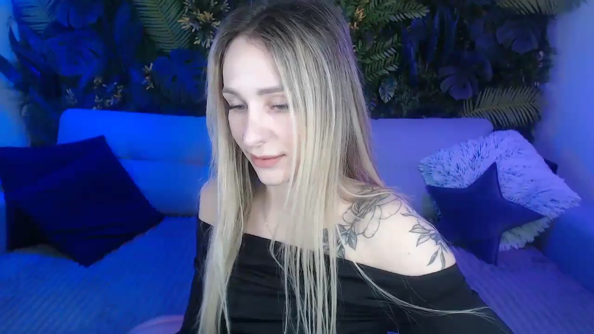 Gallery image thumbnail from Horny_Blond's myfreecams stream on, 12/06/2024, 09:47 image 7 of 20