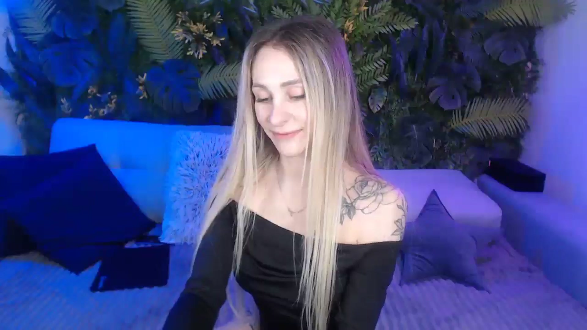 Gallery image thumbnail from Horny_Blond's myfreecams stream on, 12/06/2024, 10:09 image 13 of 20