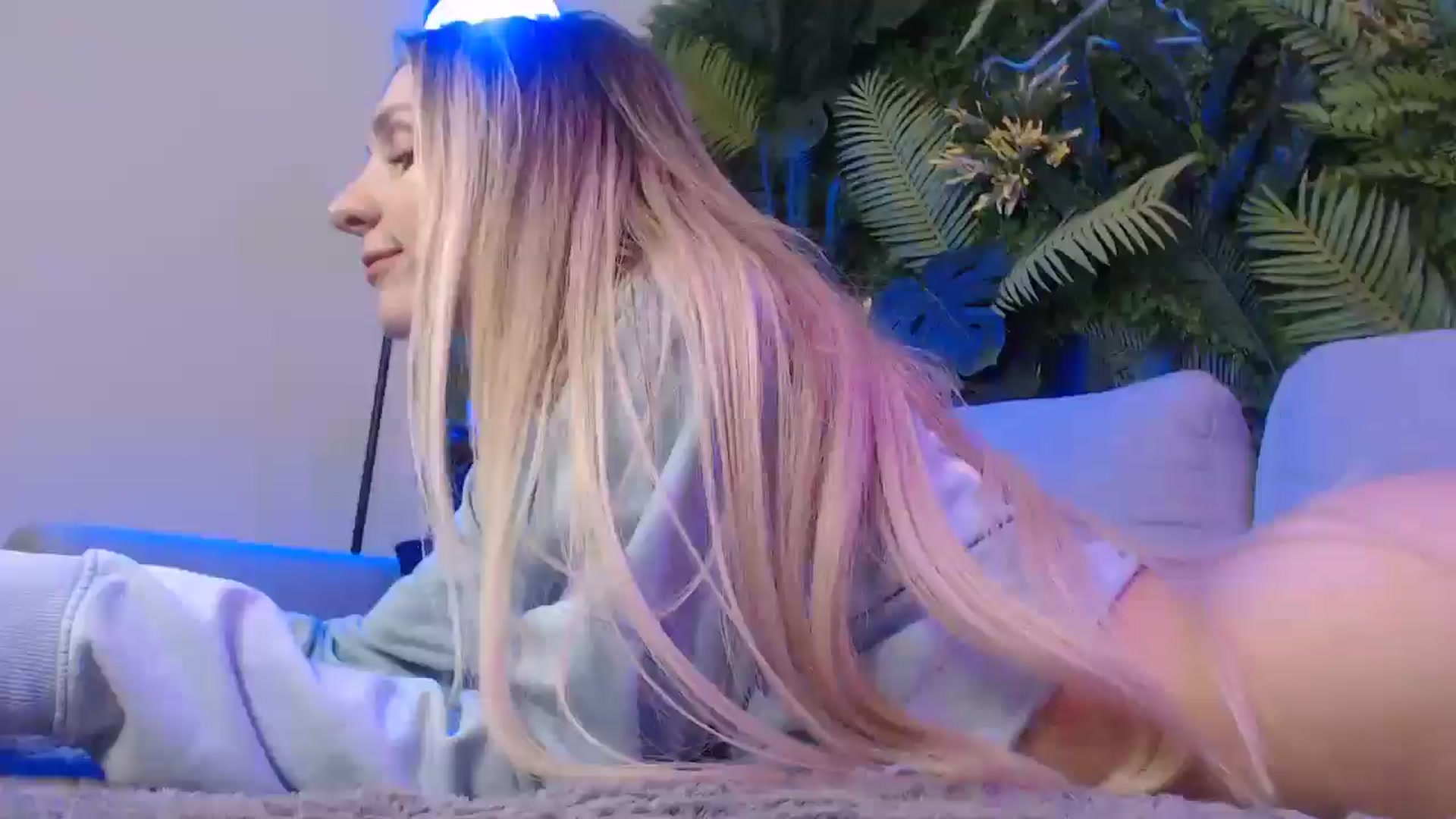 Gallery image thumbnail from Horny_Blond's myfreecams stream on, 12/07/2024, 13:28 image 10 of 20
