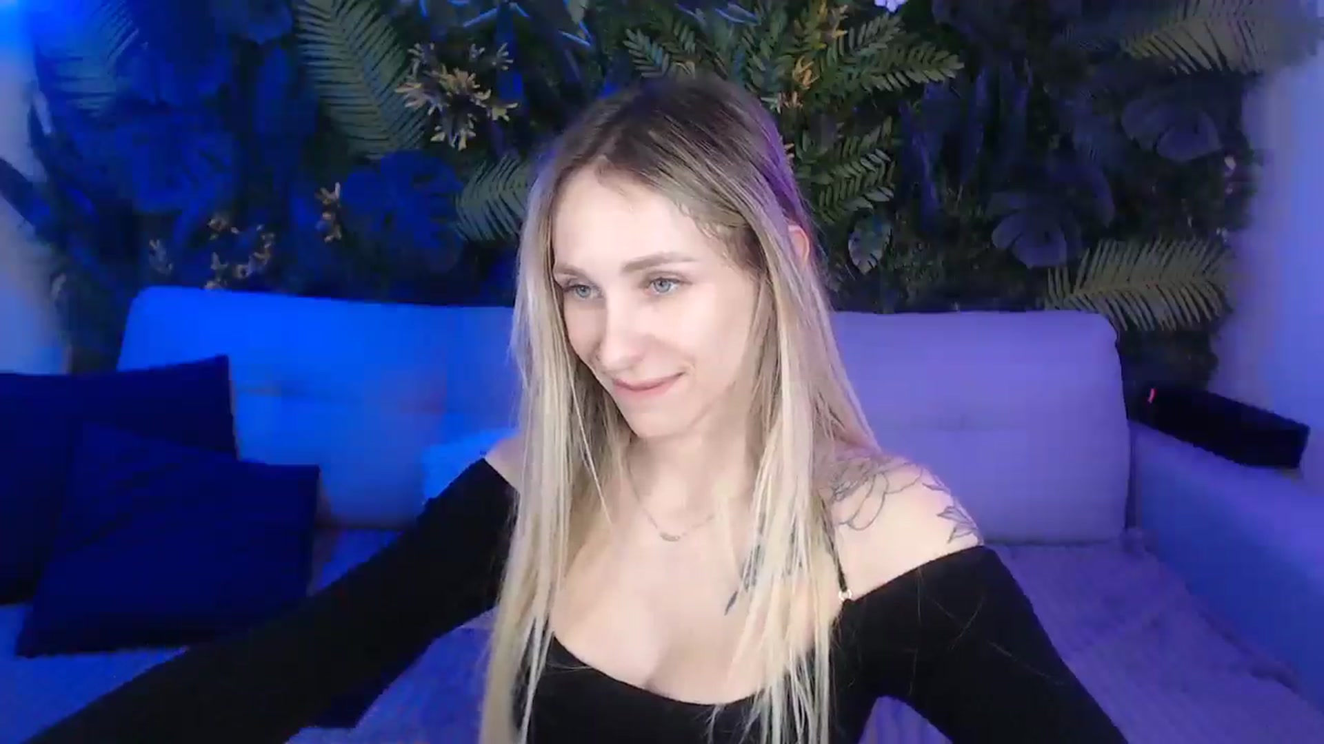 Gallery image thumbnail from Horny_Blond's myfreecams stream on, 12/08/2024, 11:30 image 3 of 20