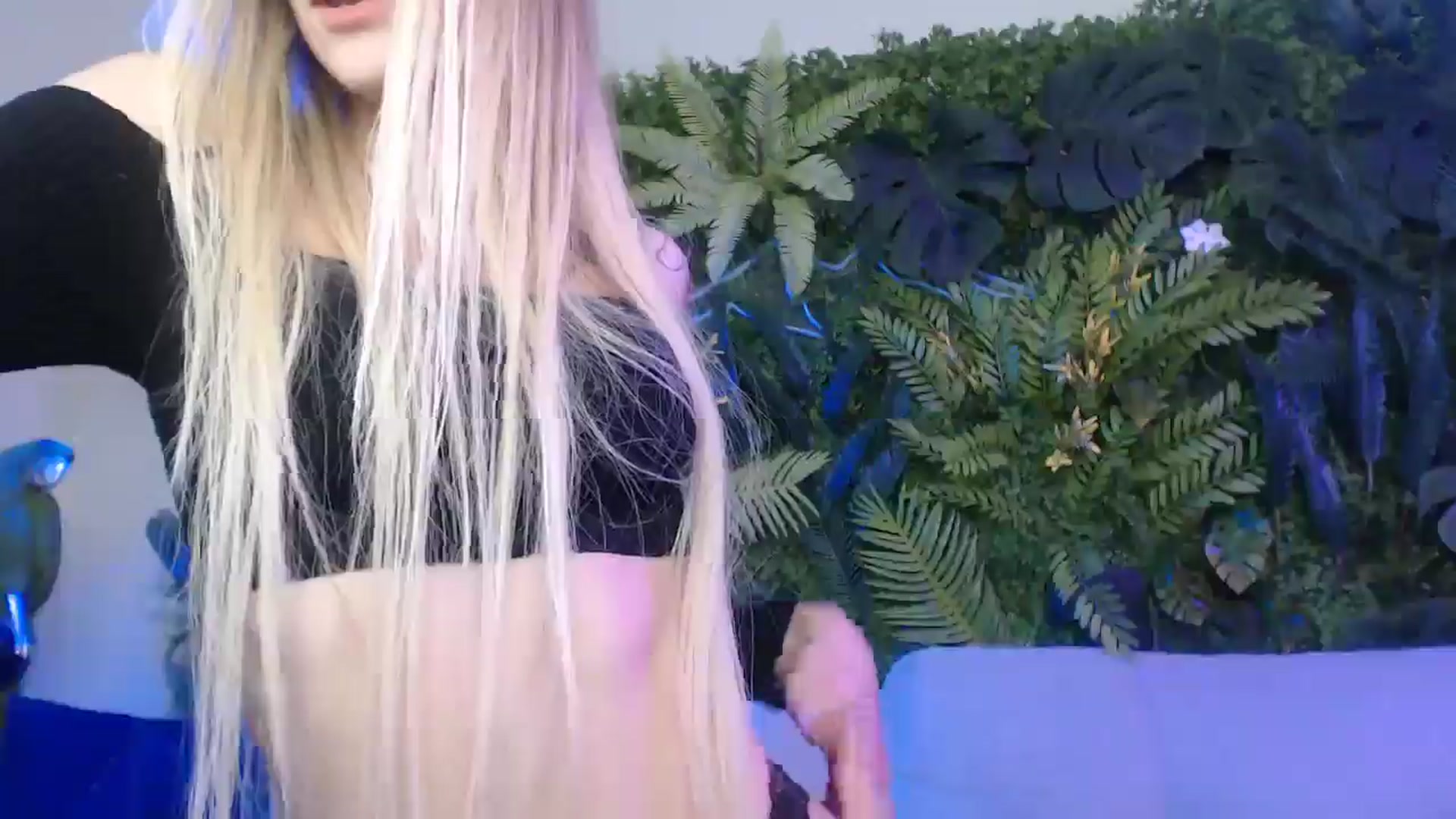 Gallery image thumbnail from Horny_Blond's myfreecams stream on, 12/08/2024, 11:30 image 10 of 20