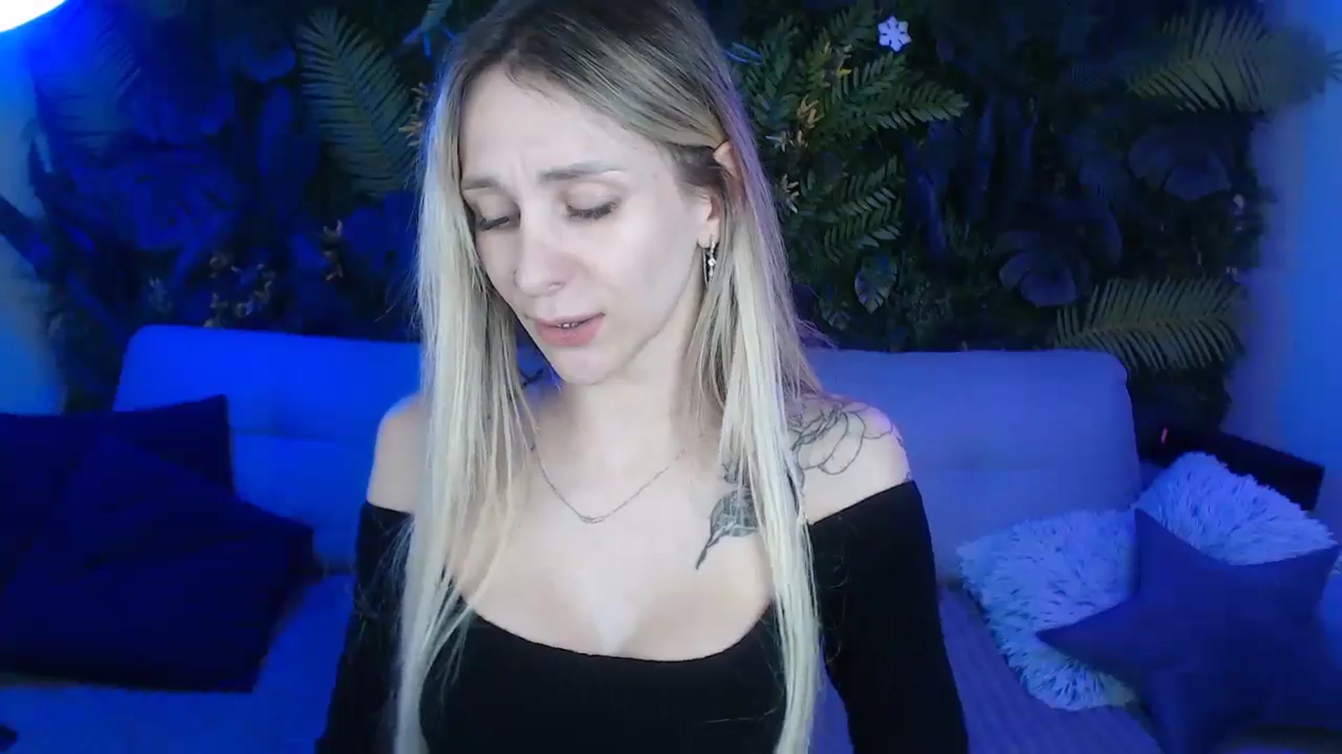 Gallery image thumbnail from Horny_Blond's myfreecams stream on, 12/08/2024, 11:57 image 12 of 20