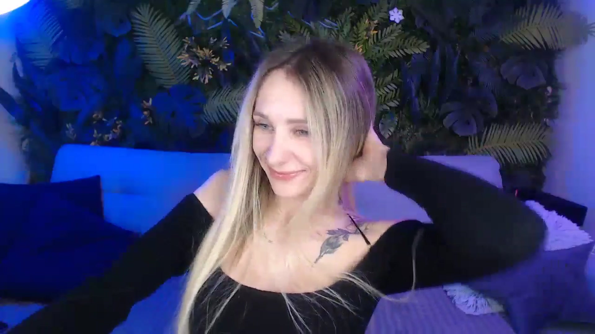 Gallery image thumbnail from Horny_Blond's myfreecams stream on, 12/08/2024, 11:57 image 2 of 20