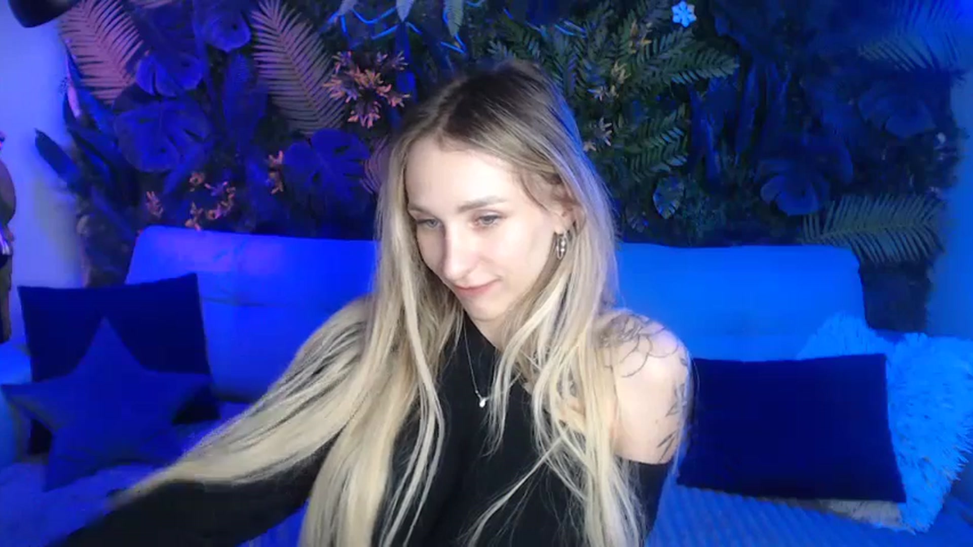 Gallery image thumbnail from Horny_Blond's myfreecams stream on, 12/09/2024, 12:12 image 9 of 20
