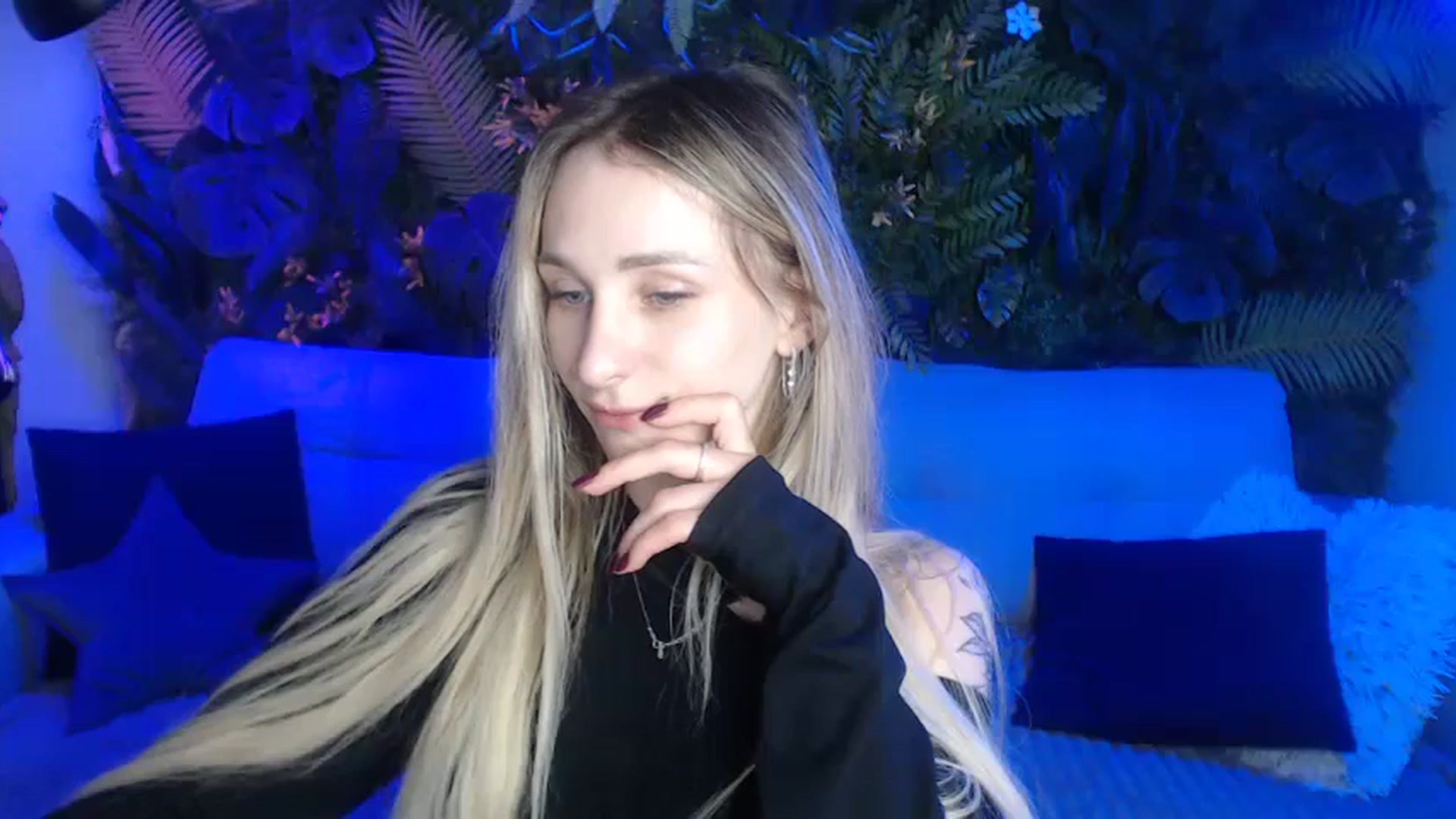 Gallery image thumbnail from Horny_Blond's myfreecams stream on, 12/09/2024, 12:12 image 10 of 20