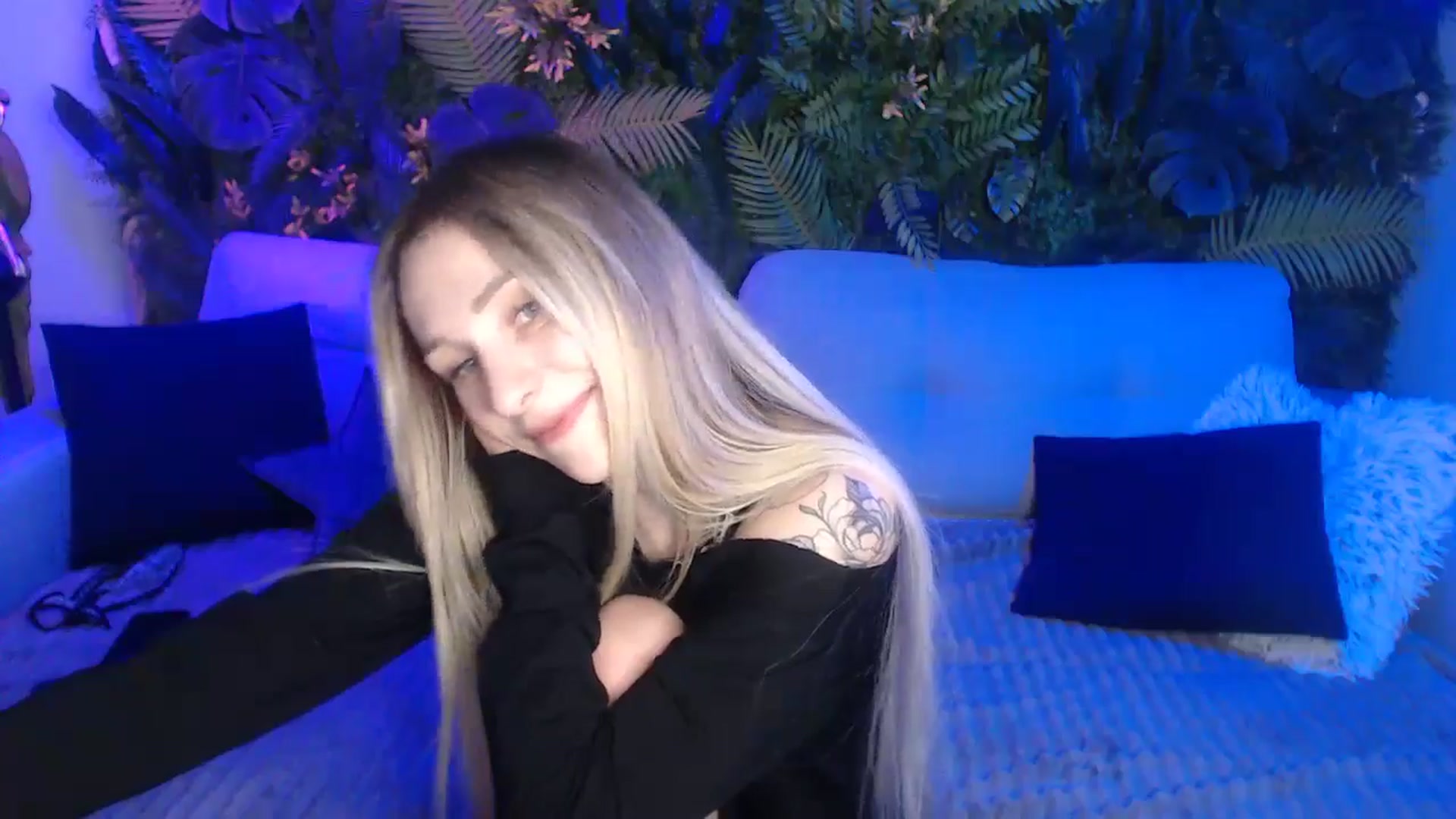 Gallery image thumbnail from Horny_Blond's myfreecams stream on, 12/09/2024, 13:06 image 3 of 20
