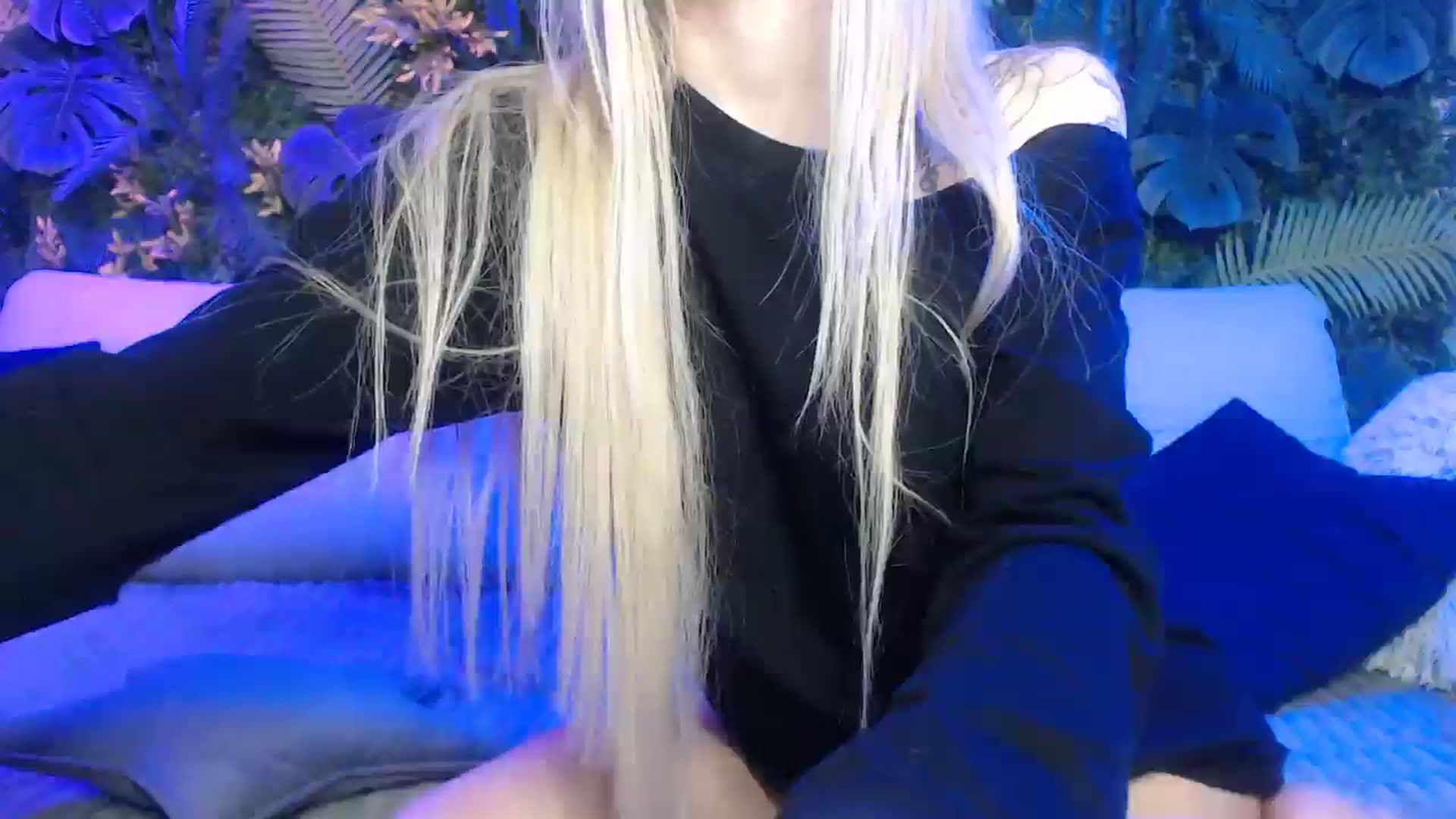 Gallery image thumbnail from Horny_Blond's myfreecams stream on, 12/09/2024, 13:58 image 3 of 20