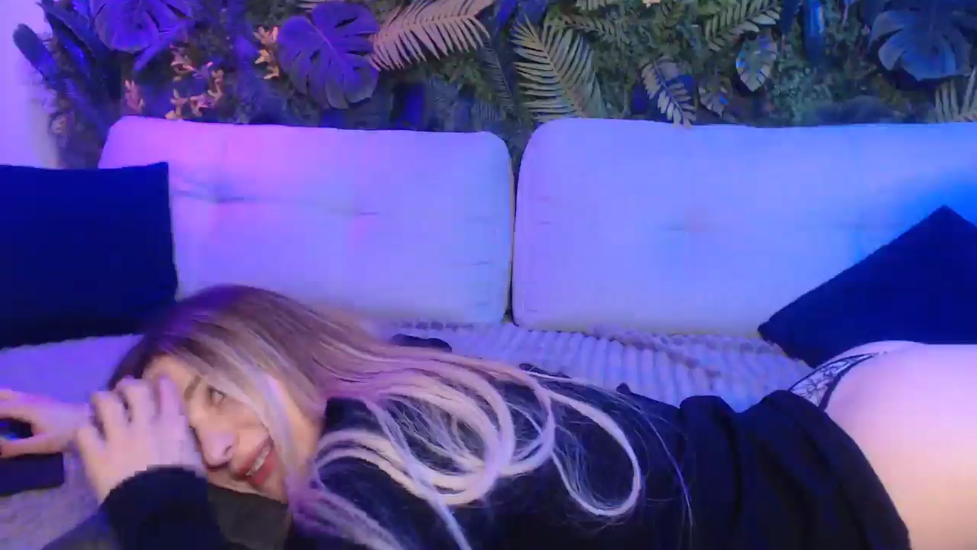 Gallery image thumbnail from Horny_Blond's myfreecams stream on, 12/09/2024, 13:58 image 18 of 20