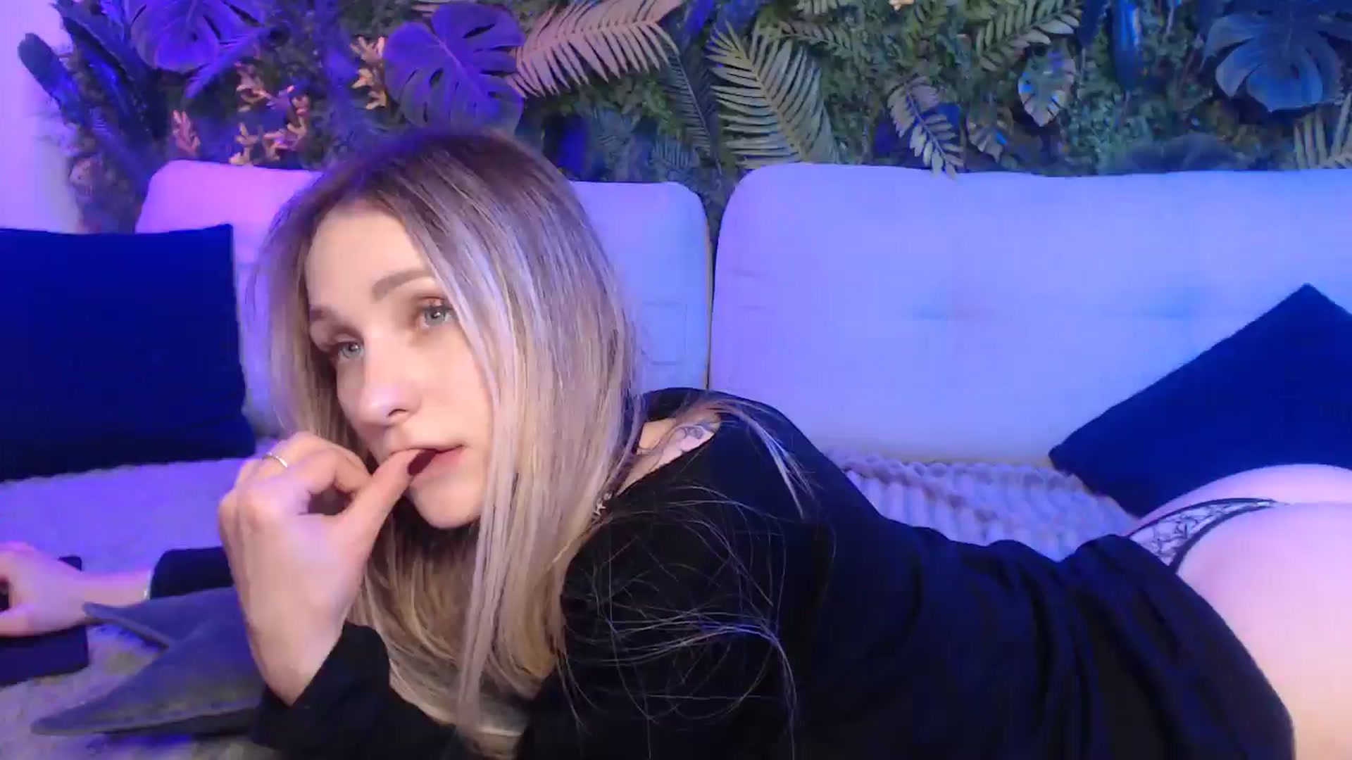 Gallery image thumbnail from Horny_Blond's myfreecams stream on, 12/09/2024, 13:58 image 16 of 20