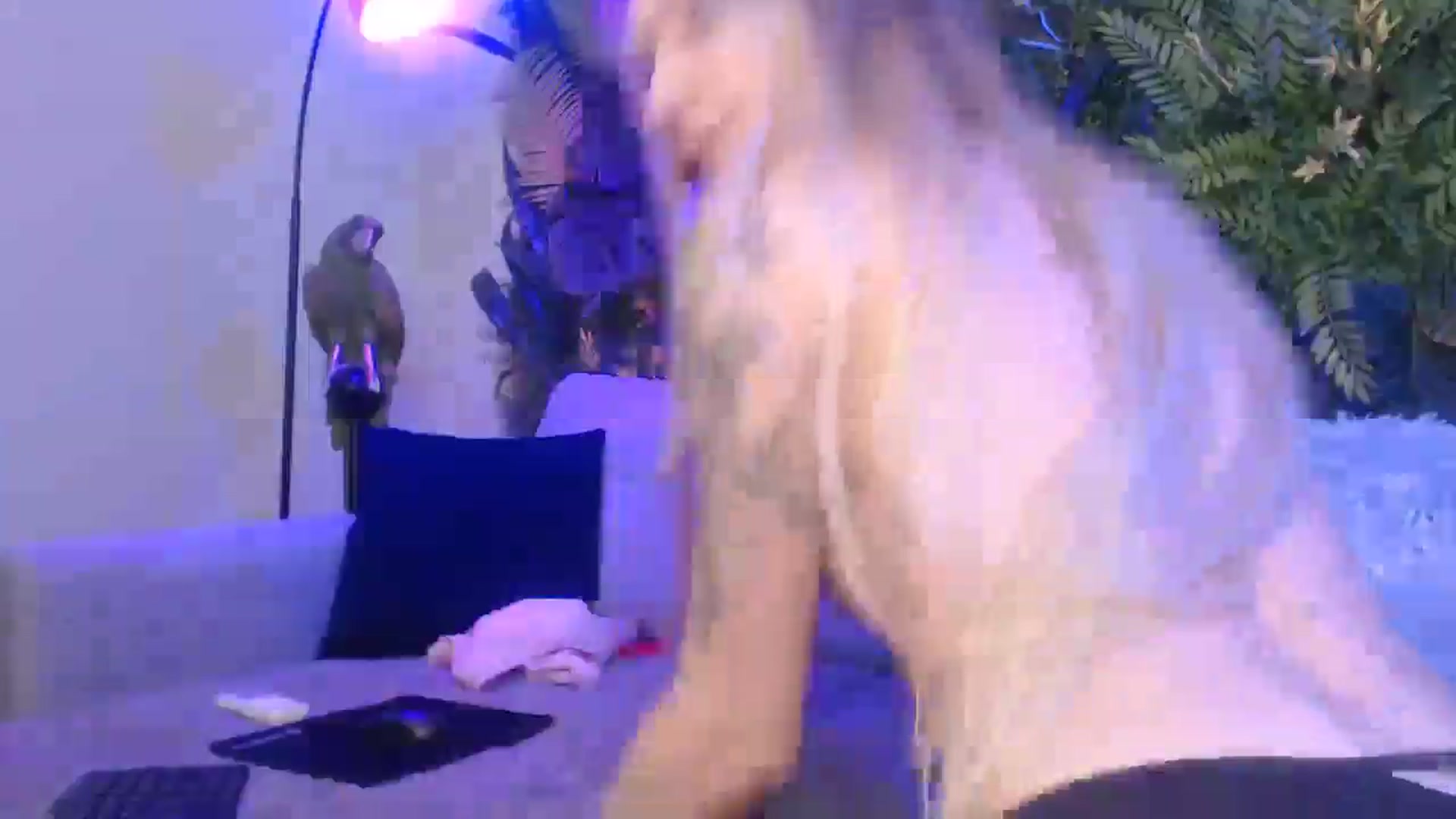 Gallery image thumbnail from Horny_Blond's myfreecams stream on, 12/10/2024, 13:53 image 14 of 20