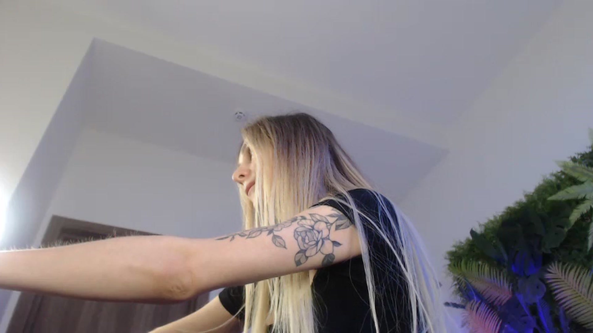 Gallery image thumbnail from Horny_Blond's myfreecams stream on, 12/11/2024, 13:08 image 20 of 20