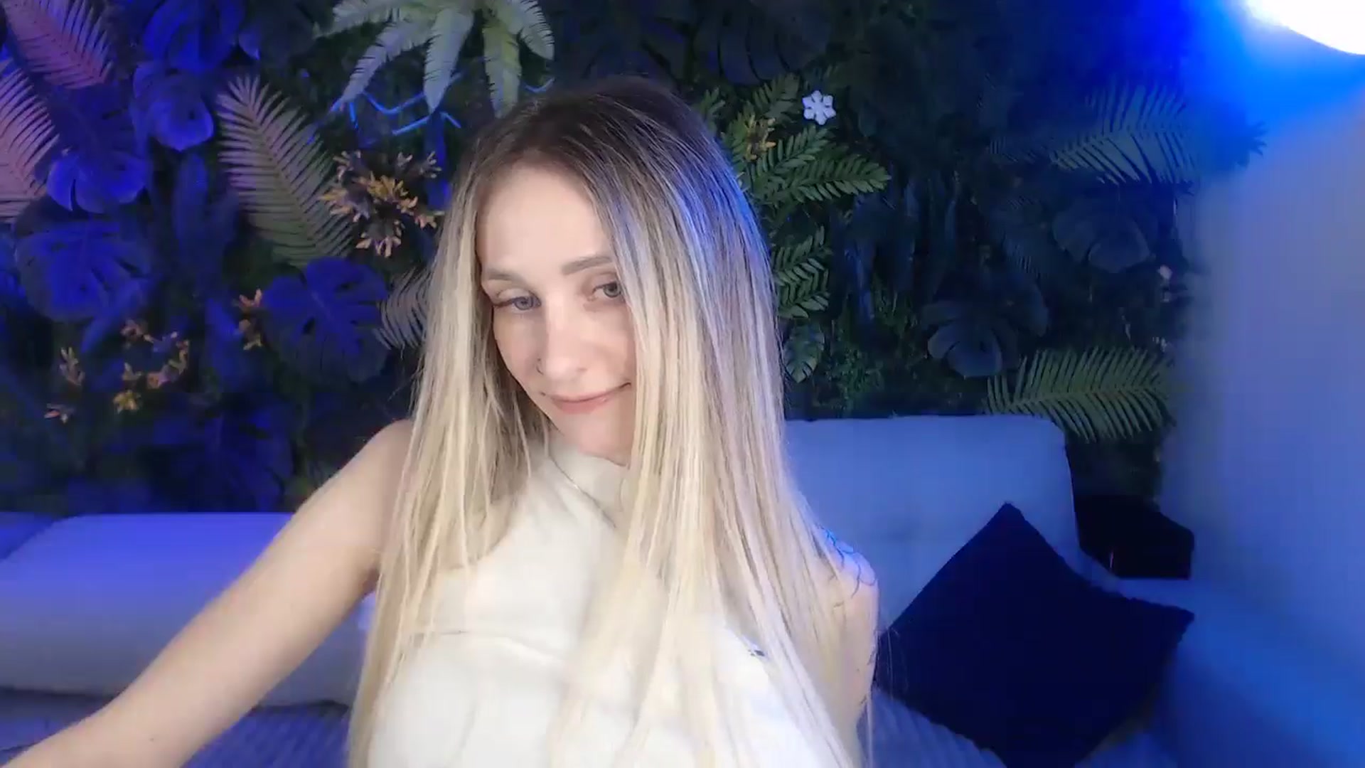 Gallery image thumbnail from Horny_Blond's myfreecams stream on, 12/14/2024, 10:06 image 10 of 20