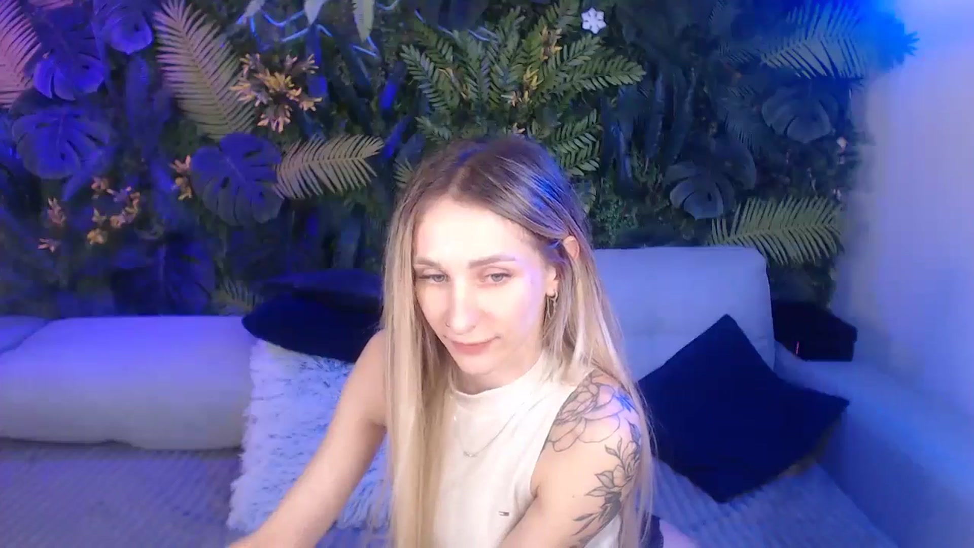 Gallery image thumbnail from Horny_Blond's myfreecams stream on, 12/14/2024, 10:23 image 4 of 20