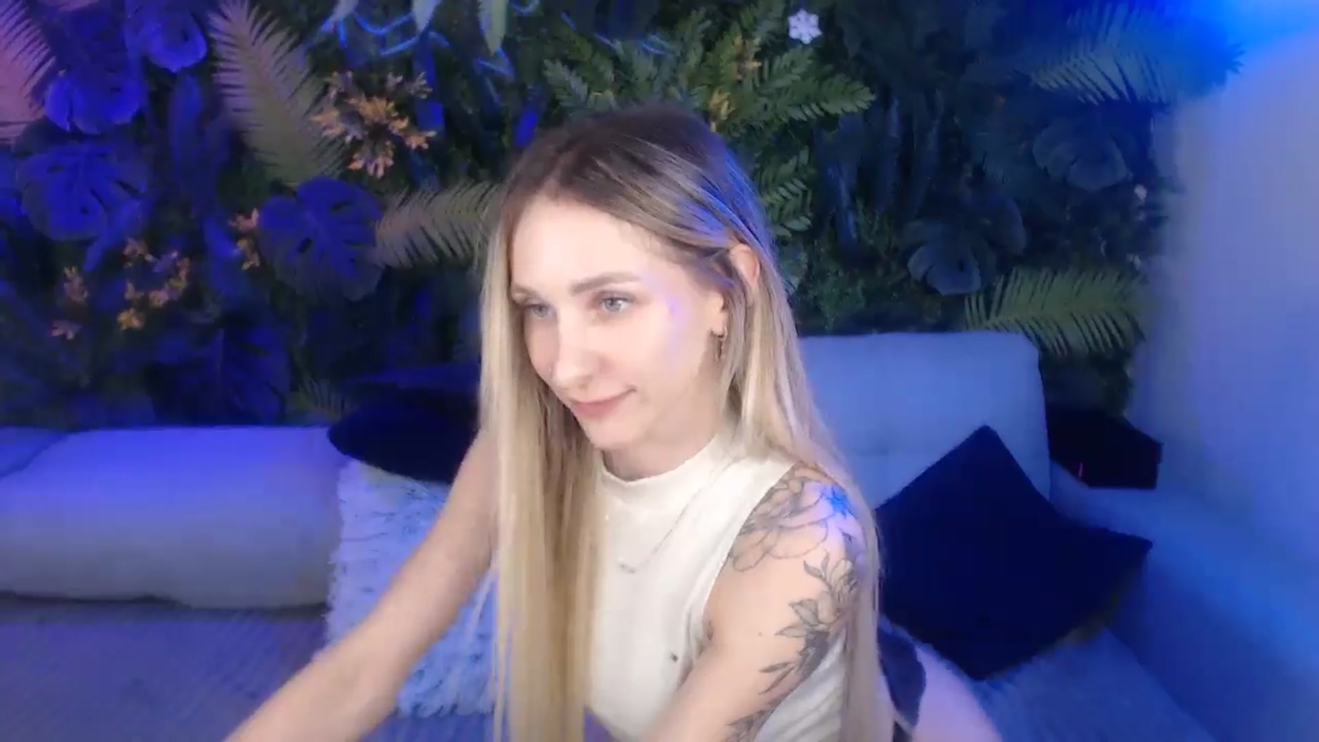 Gallery image thumbnail from Horny_Blond's myfreecams stream on, 12/14/2024, 10:23 image 3 of 20