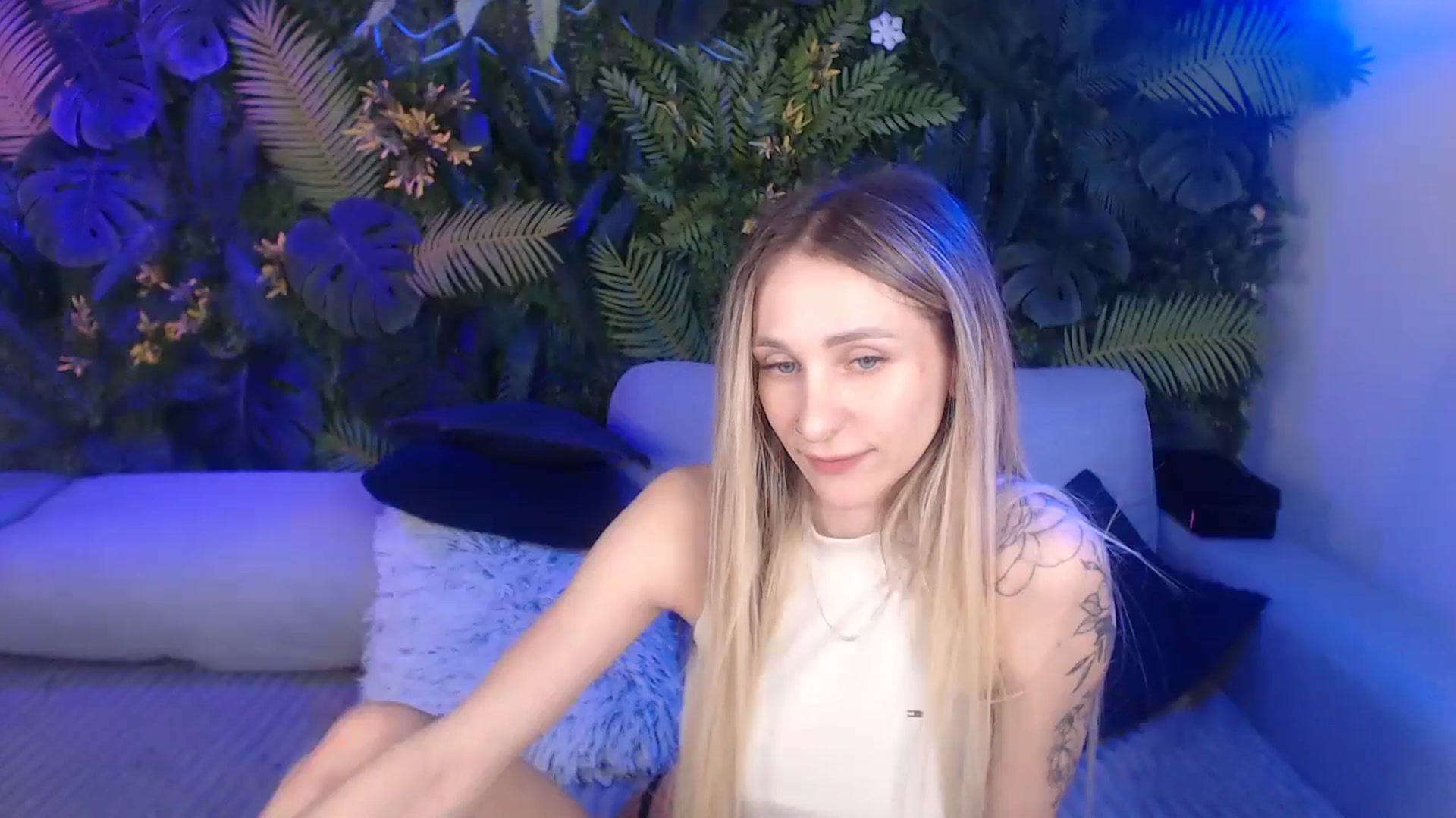 Gallery image thumbnail from Horny_Blond's myfreecams stream on, 12/14/2024, 10:23 image 2 of 20