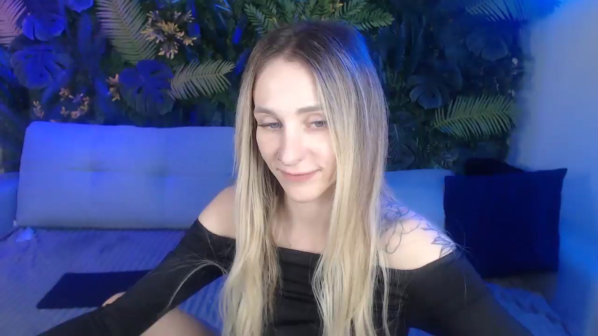 Gallery image thumbnail from Horny_Blond's myfreecams stream on, 12/16/2024, 12:14 image 2 of 20