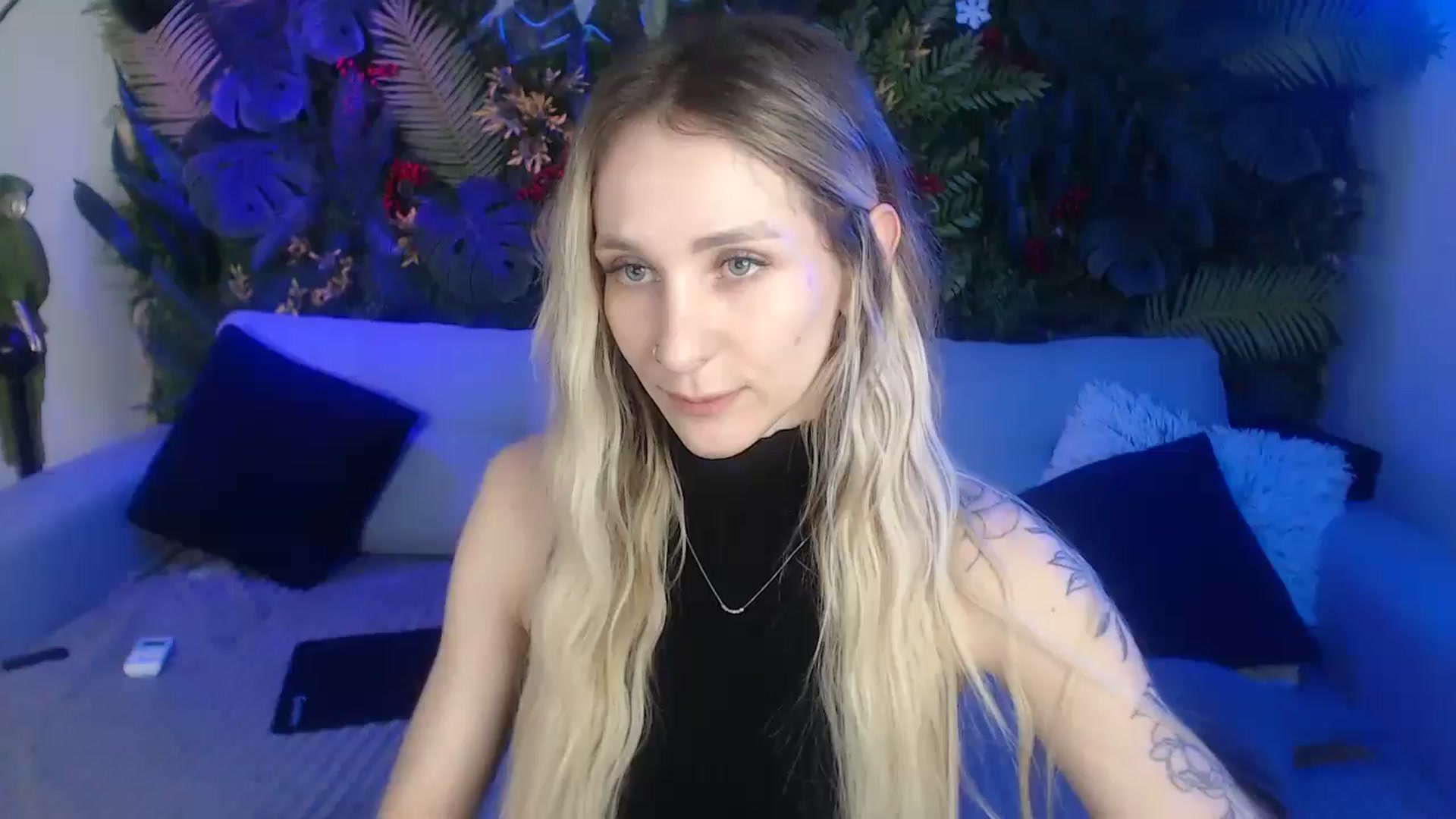 Gallery image thumbnail from Horny_Blond's myfreecams stream on, 12/21/2024, 11:13 image 1 of 20