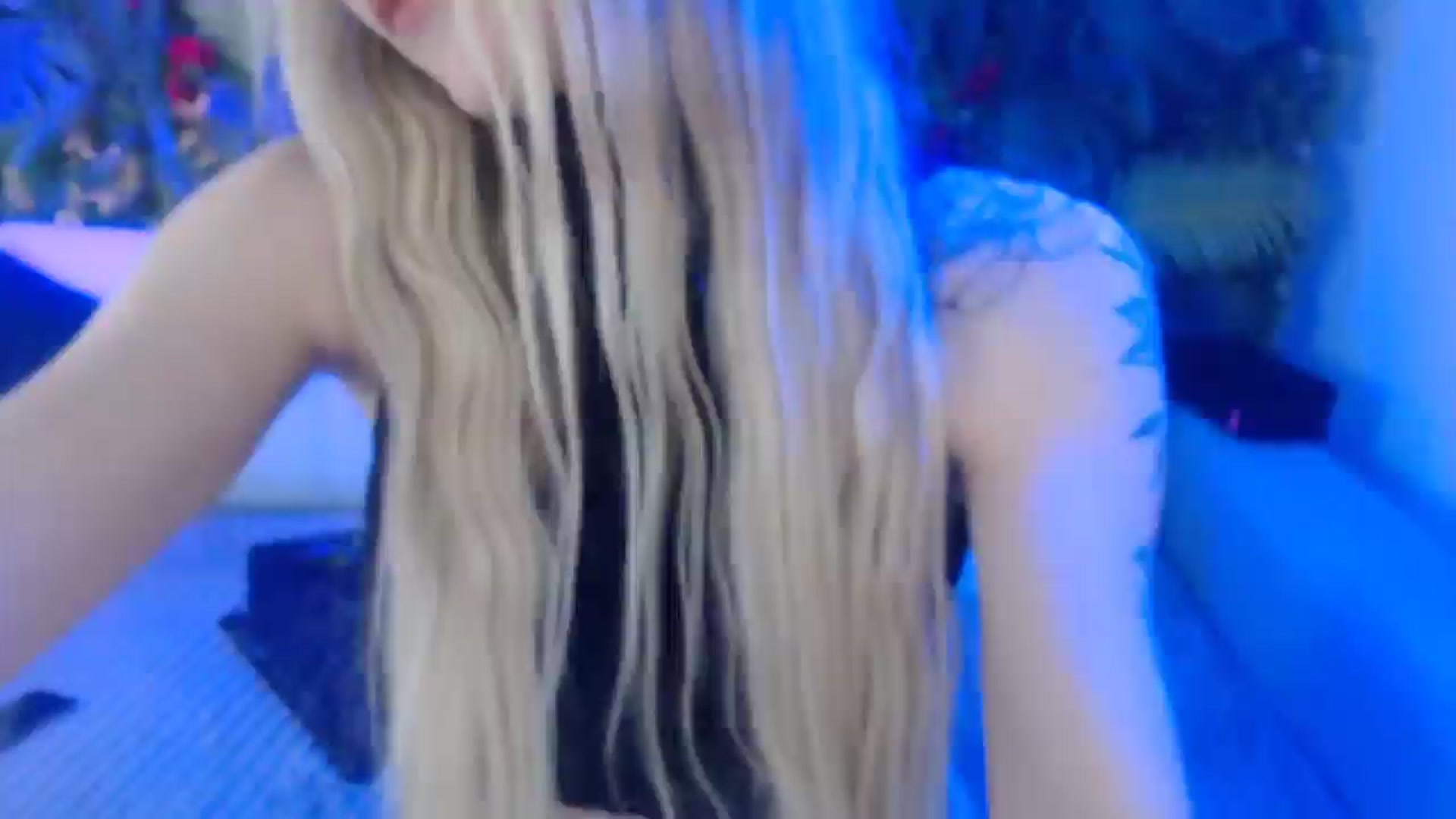 Gallery image thumbnail from Horny_Blond's myfreecams stream on, 12/21/2024, 11:52 image 1 of 20