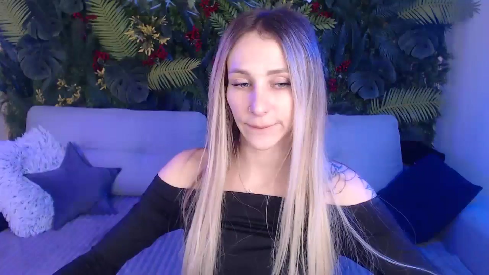 Gallery image thumbnail from Horny_Blond's myfreecams stream on, 12/24/2024, 10:09 image 1 of 20