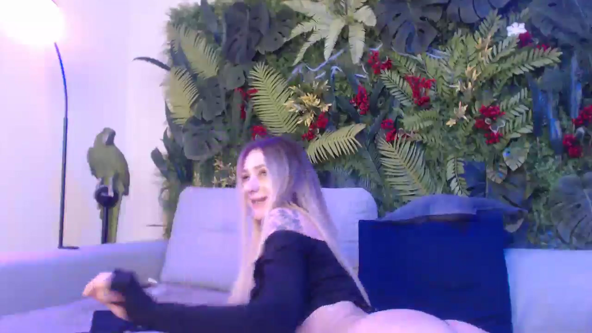 Gallery image thumbnail from Horny_Blond's myfreecams stream on, 12/24/2024, 11:31 image 20 of 20