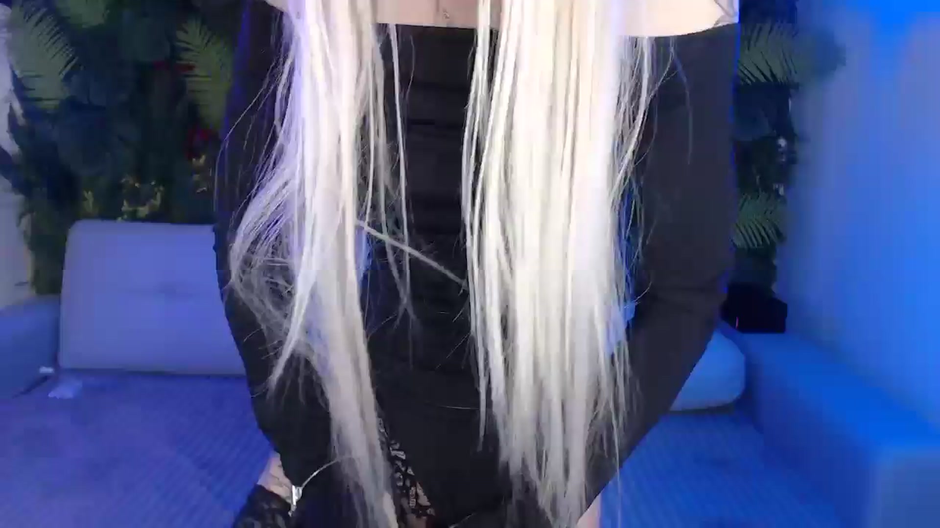 Gallery image thumbnail from Horny_Blond's myfreecams stream on, 12/24/2024, 13:25 image 1 of 20