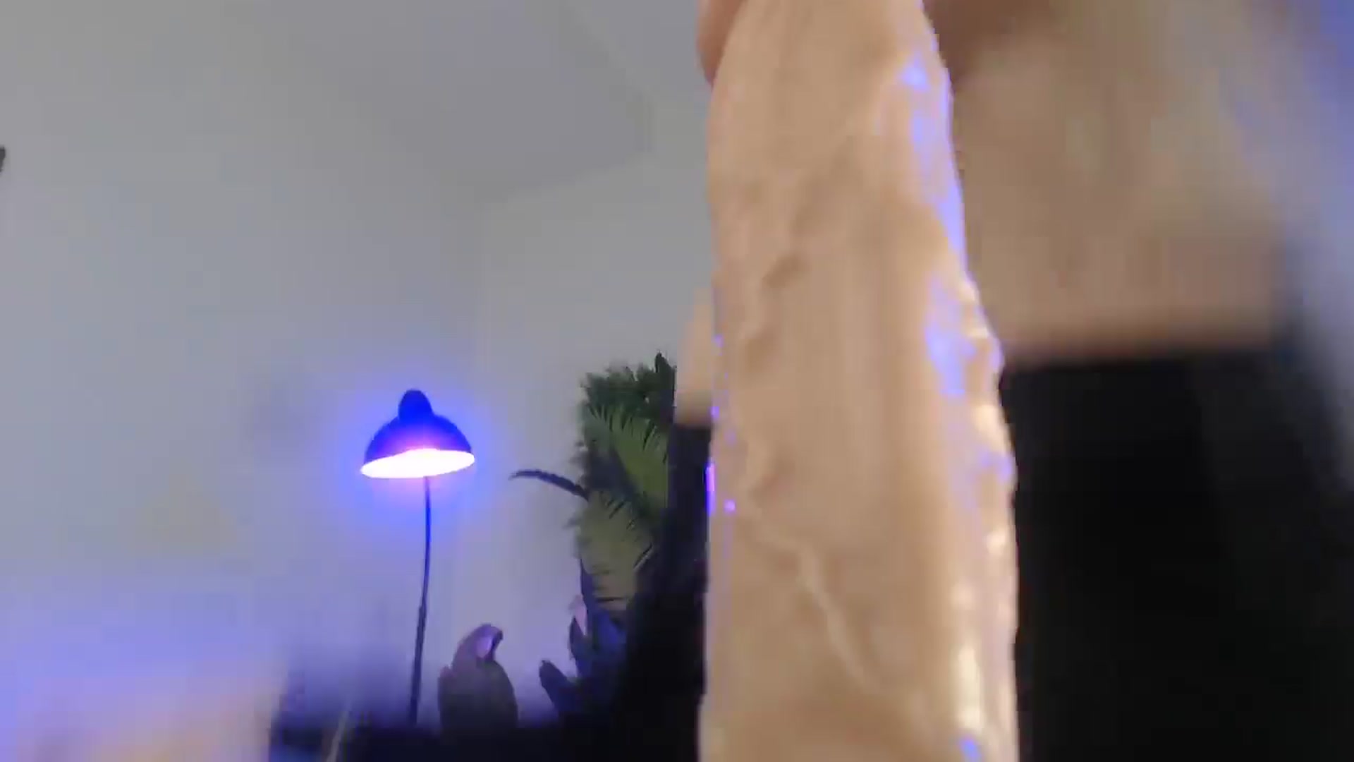 Gallery image thumbnail from Horny_Blond's myfreecams stream on, 12/24/2024, 13:25 image 11 of 20