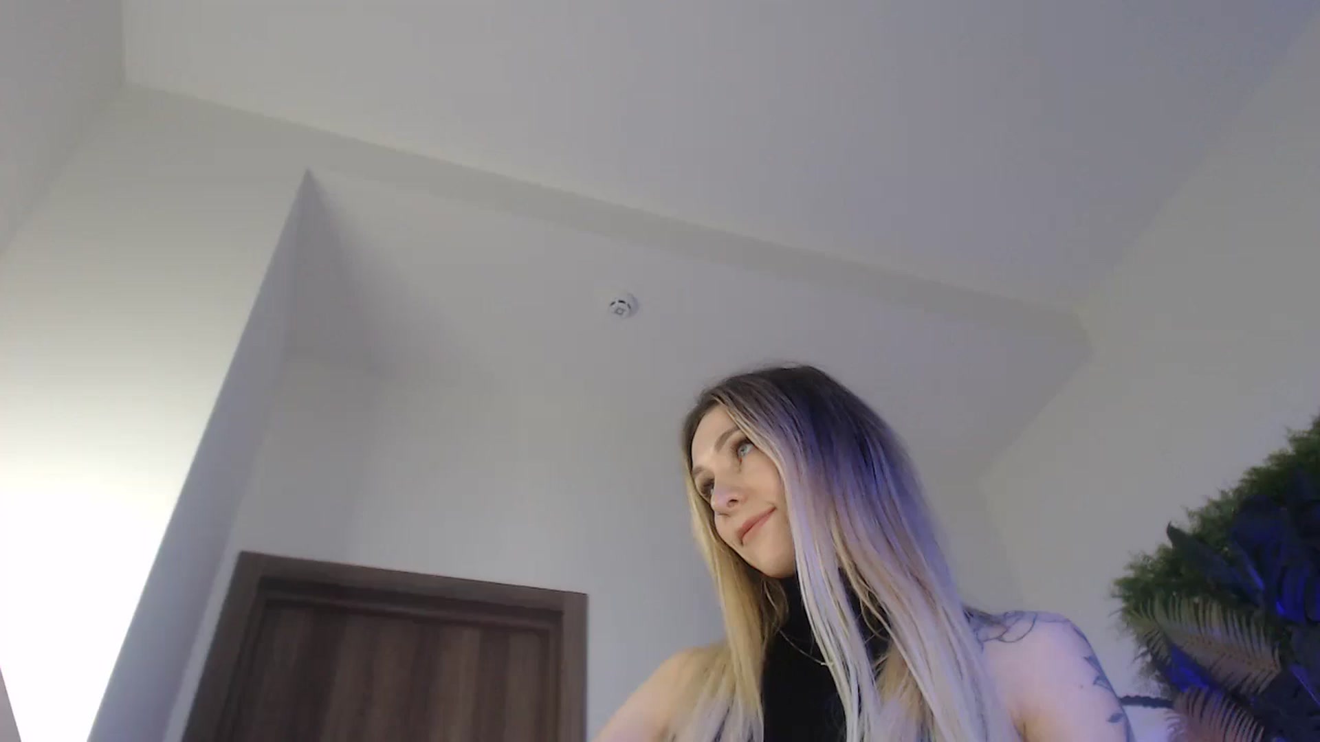Gallery image thumbnail from Horny_Blond's myfreecams stream on, 12/25/2024, 12:52 image 12 of 20