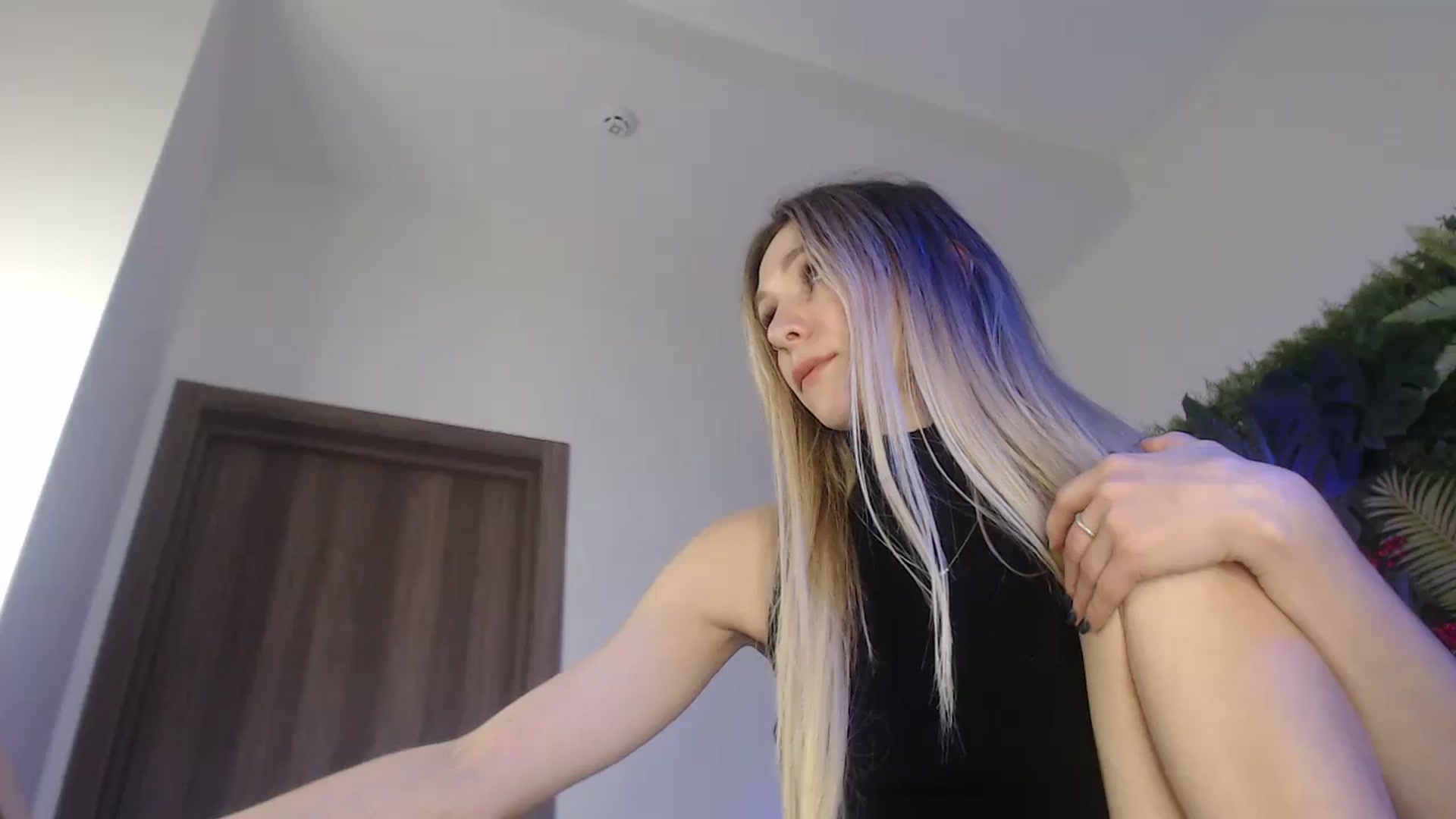 Gallery image thumbnail from Horny_Blond's myfreecams stream on, 12/25/2024, 12:52 image 20 of 20