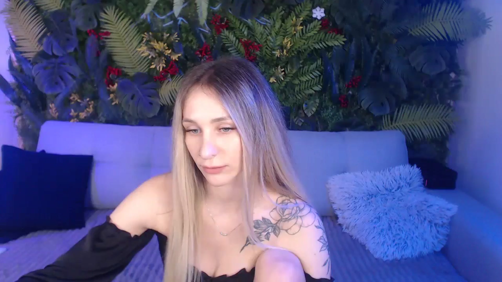 Gallery image thumbnail from Horny_Blond's myfreecams stream on, 01/10/2025, 11:01 image 18 of 20