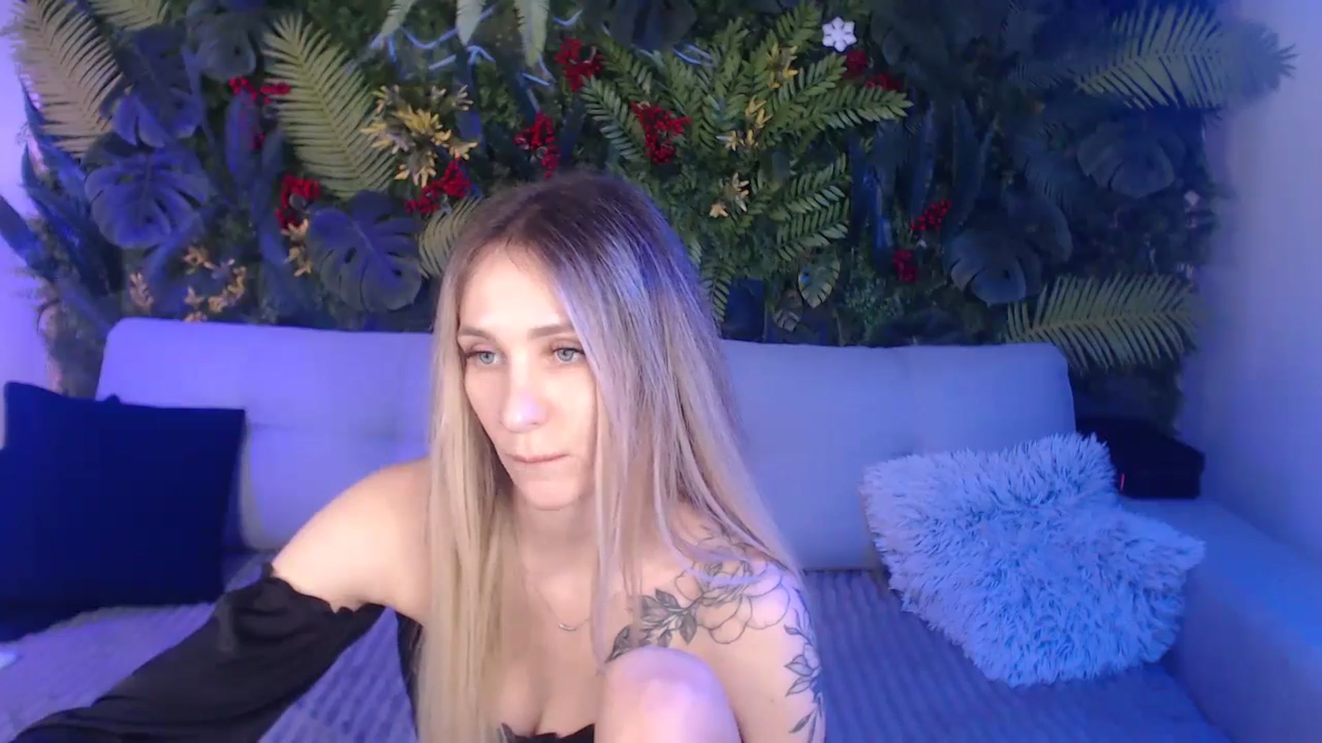 Gallery image thumbnail from Horny_Blond's myfreecams stream on, 01/10/2025, 11:01 image 20 of 20