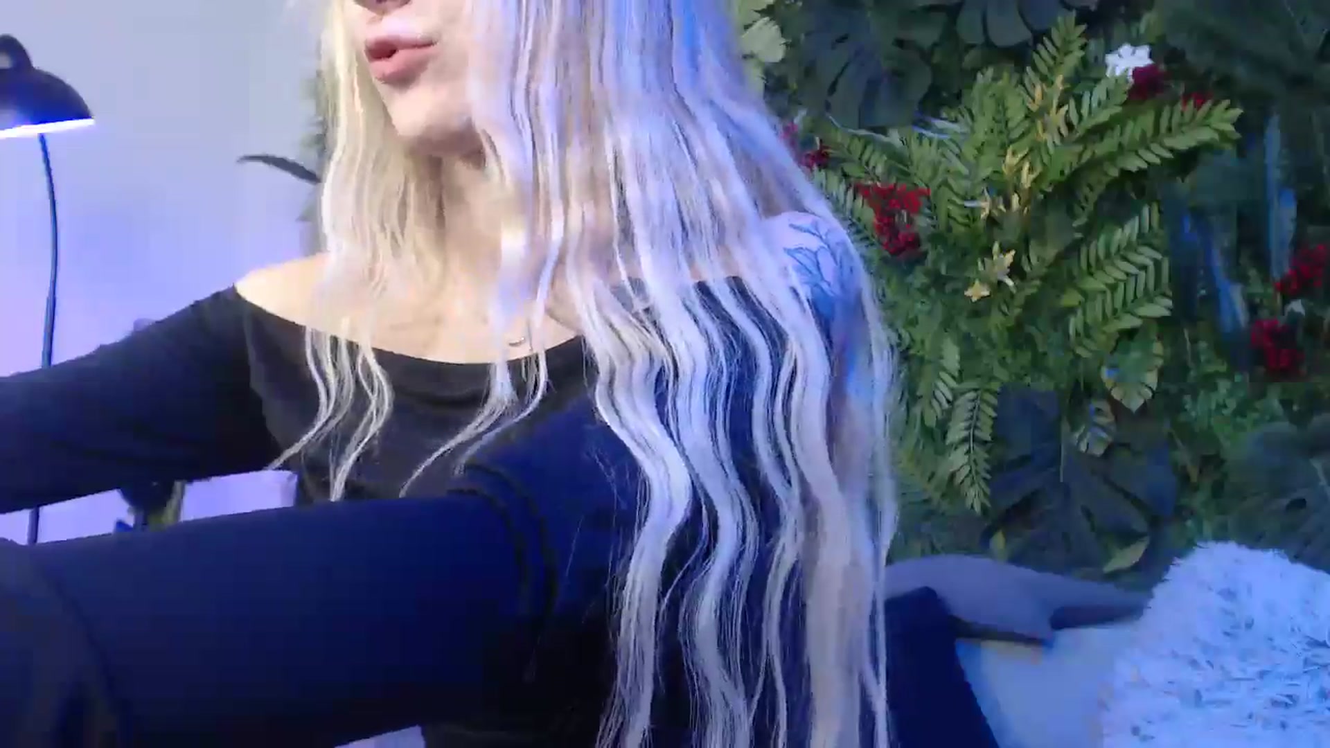 Gallery image thumbnail from Horny_Blond's myfreecams stream on, 01/12/2025, 11:19 image 6 of 20