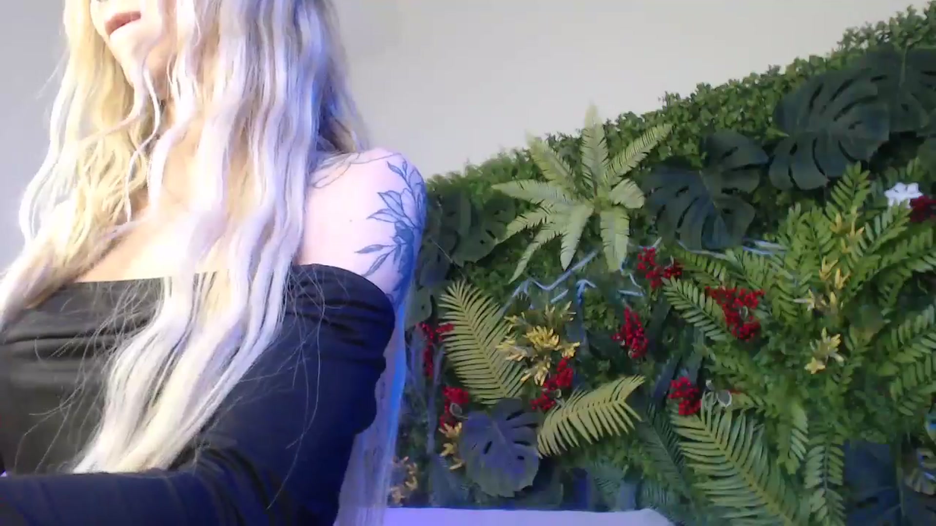 Gallery image thumbnail from Horny_Blond's myfreecams stream on, 01/12/2025, 14:12 image 4 of 20