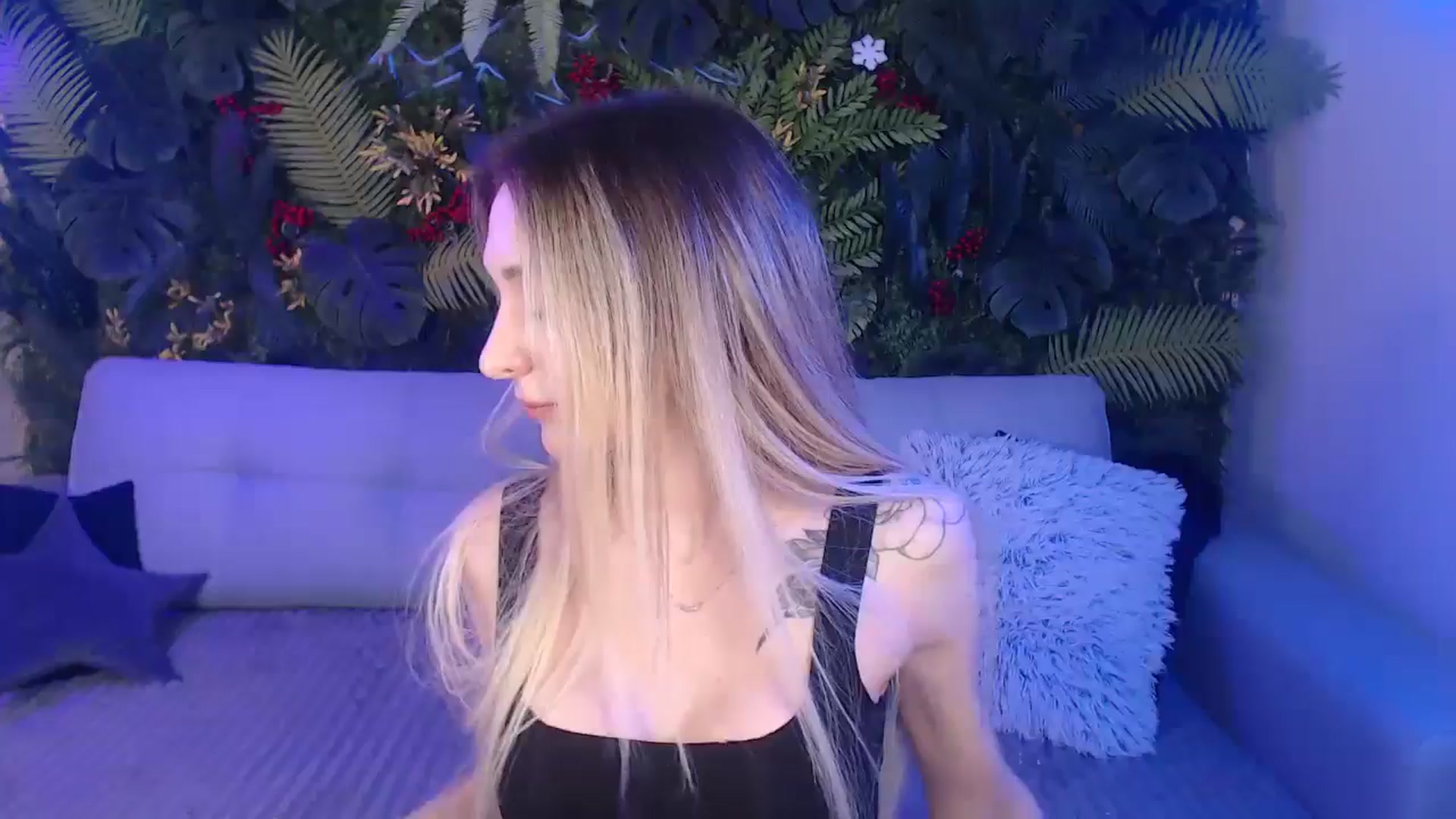 Gallery image thumbnail from Horny_Blond's myfreecams stream on, 01/13/2025, 09:55 image 1 of 20