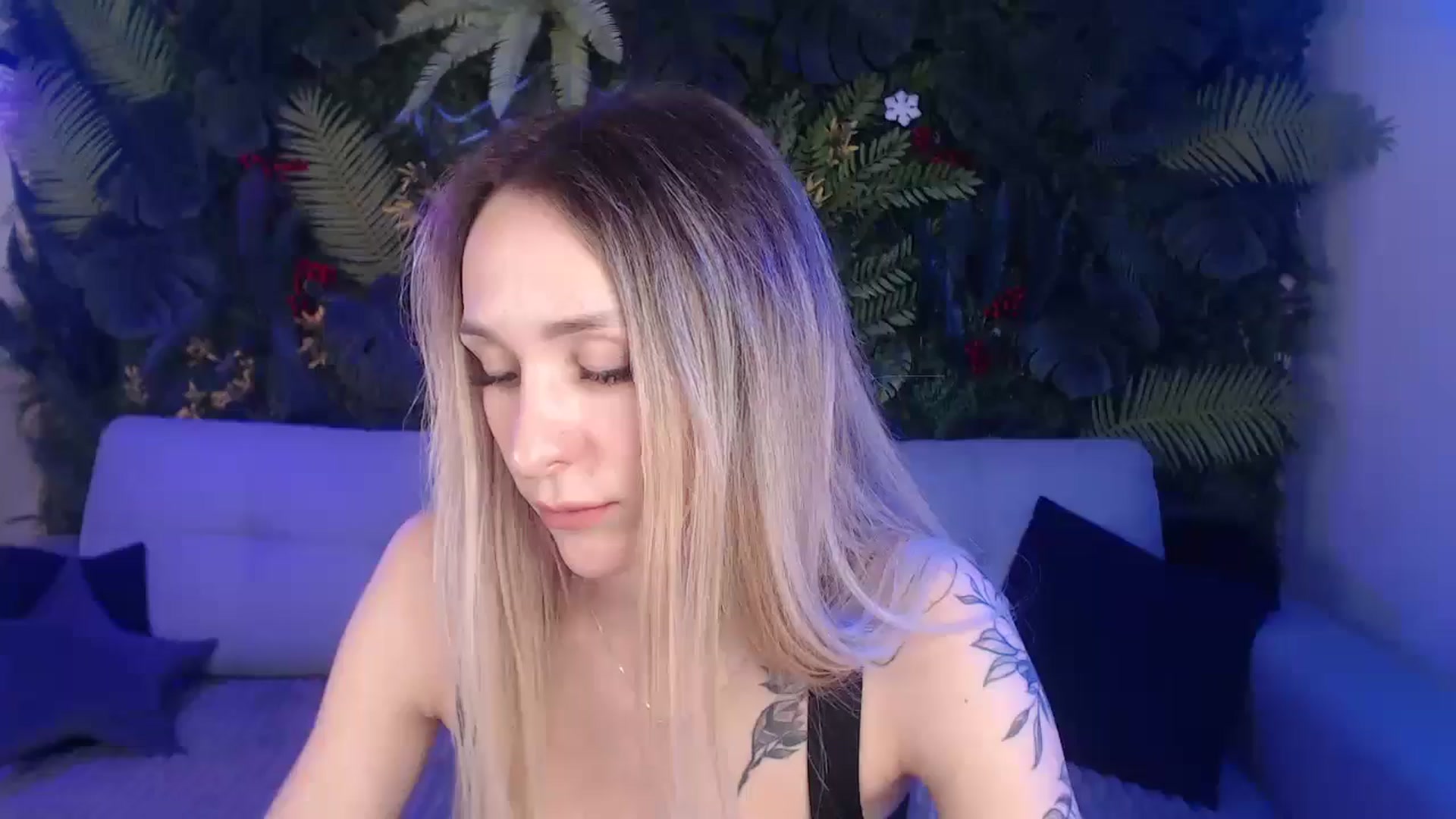 Gallery image thumbnail from Horny_Blond's myfreecams stream on, 01/13/2025, 10:09 image 5 of 20