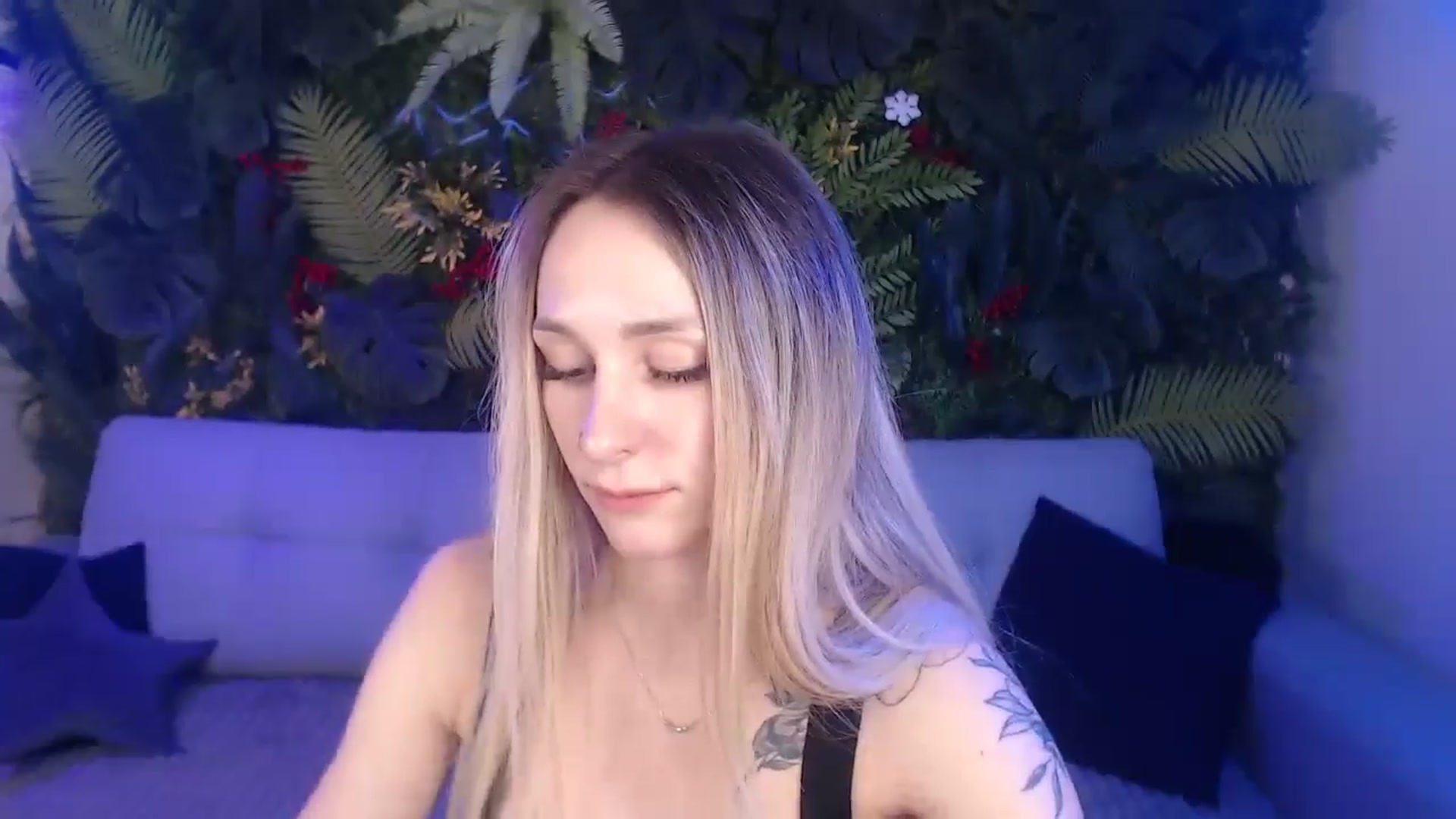 Gallery image thumbnail from Horny_Blond's myfreecams stream on, 01/13/2025, 10:09 image 4 of 20