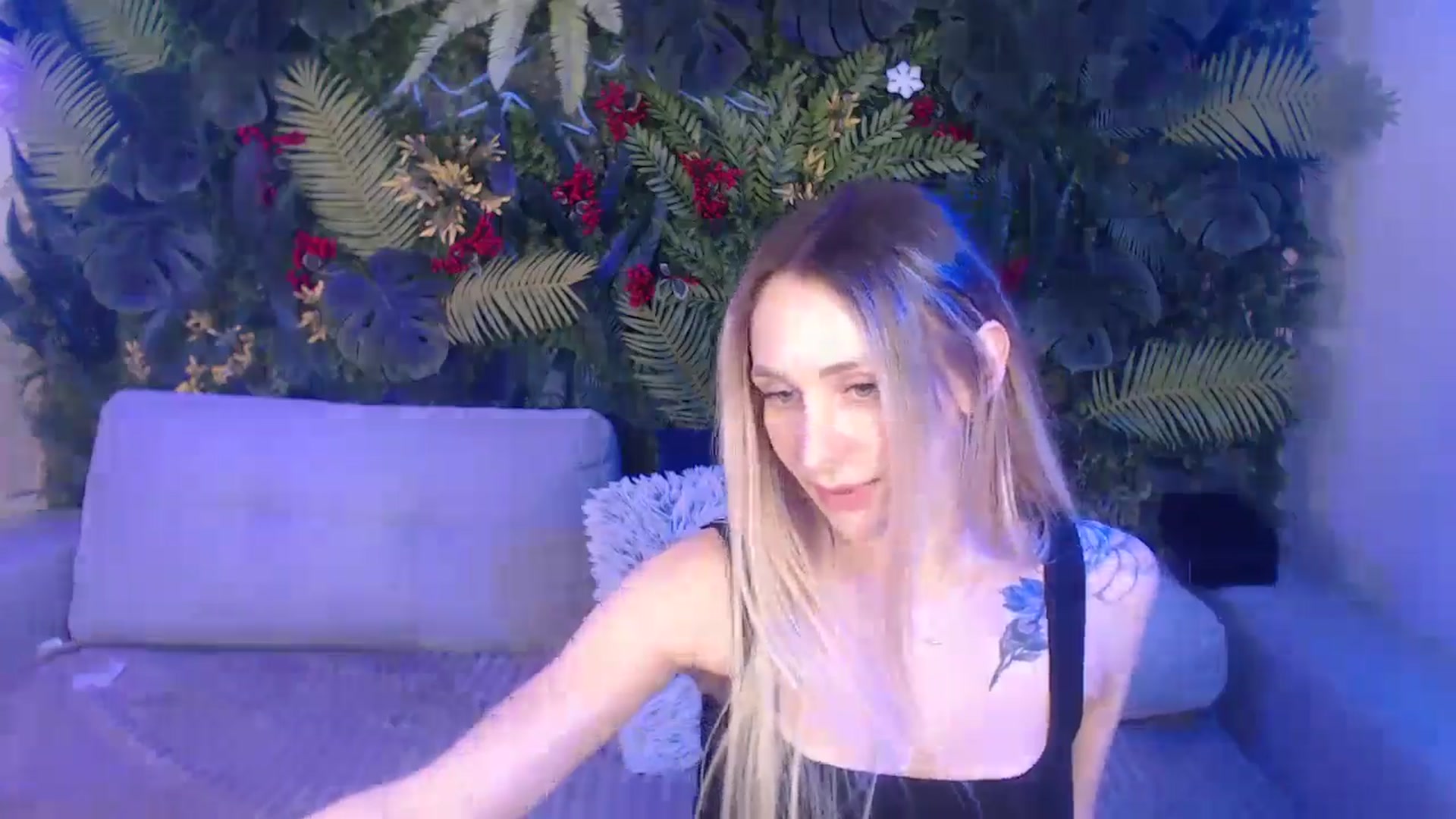 Gallery image thumbnail from Horny_Blond's myfreecams stream on, 01/13/2025, 11:15 image 15 of 20