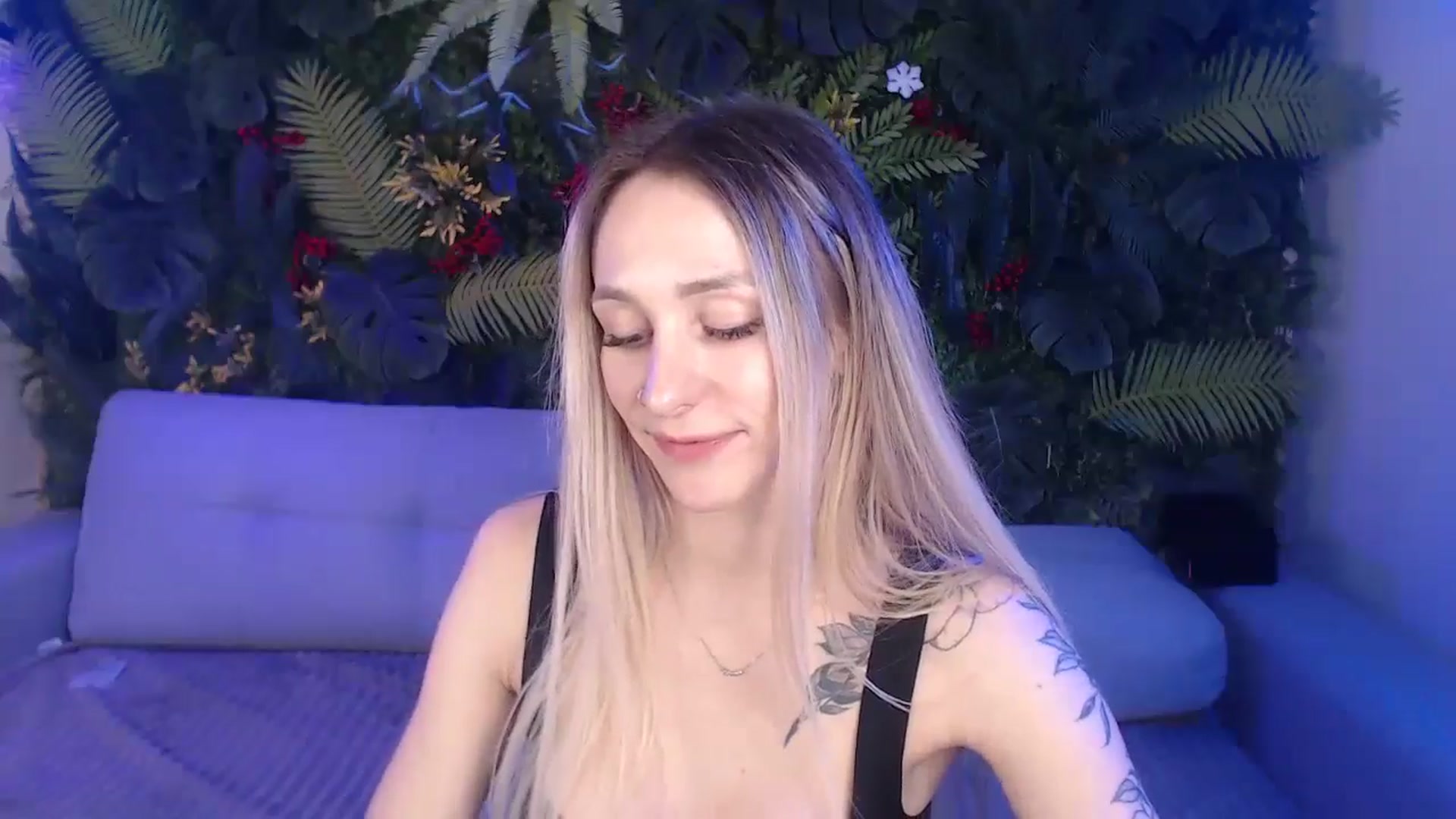 Gallery image thumbnail from Horny_Blond's myfreecams stream on, 01/13/2025, 11:15 image 13 of 20