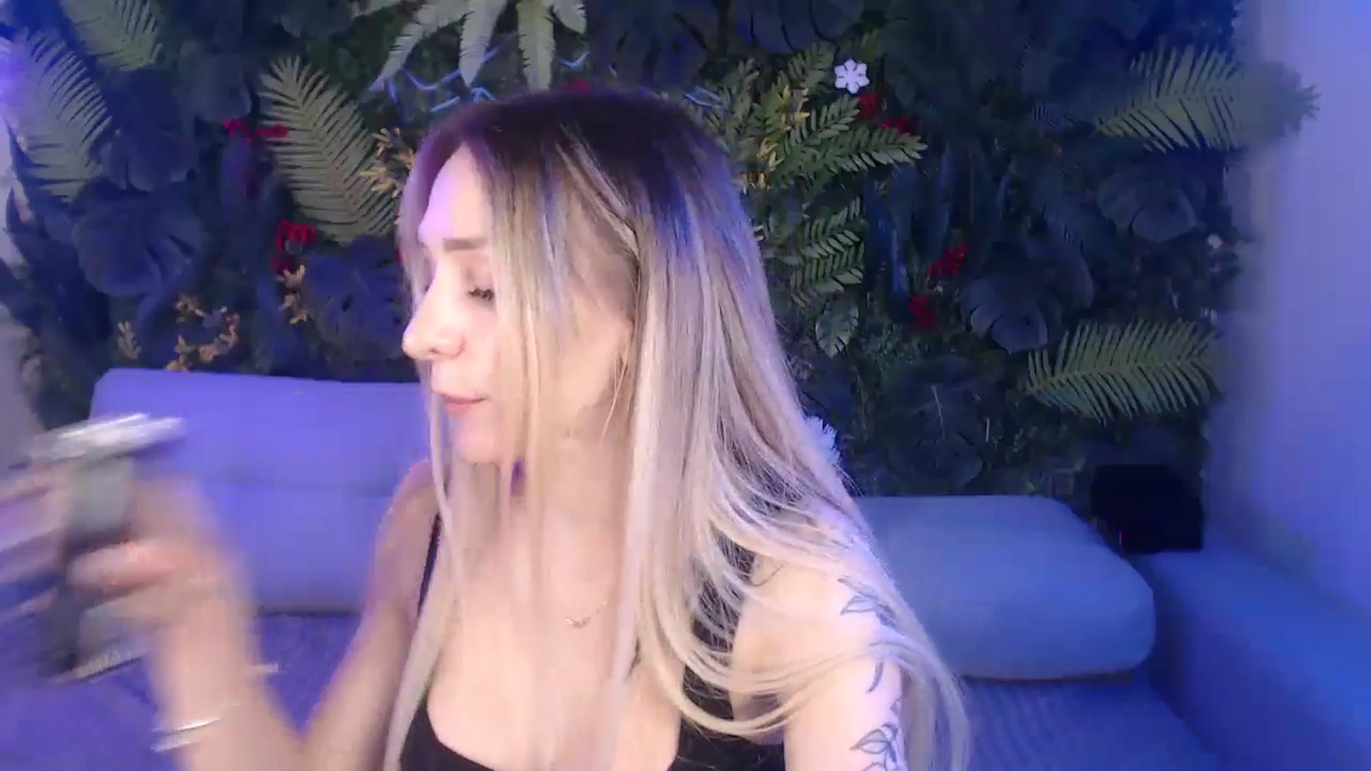 Gallery image thumbnail from Horny_Blond's myfreecams stream on, 01/13/2025, 11:15 image 3 of 20