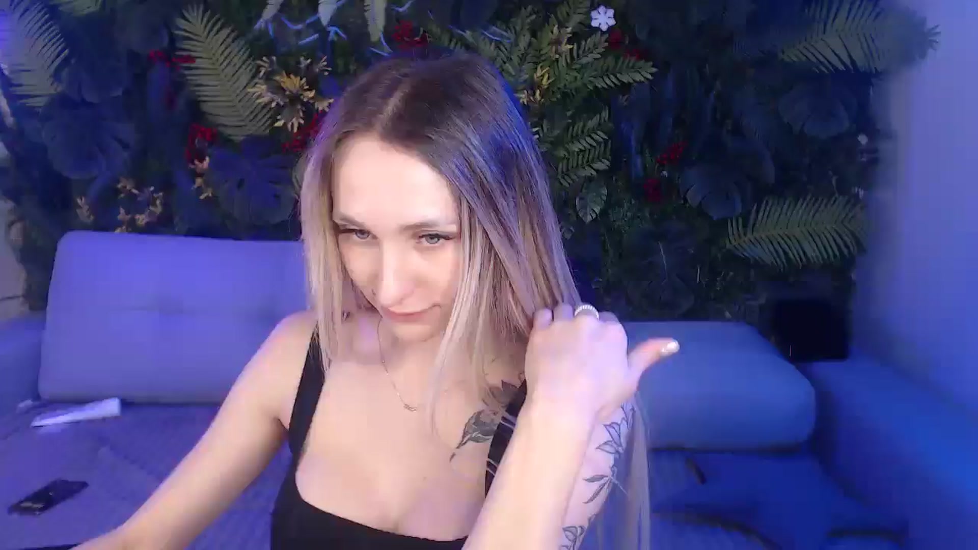 Gallery image thumbnail from Horny_Blond's myfreecams stream on, 01/13/2025, 13:16 image 1 of 20