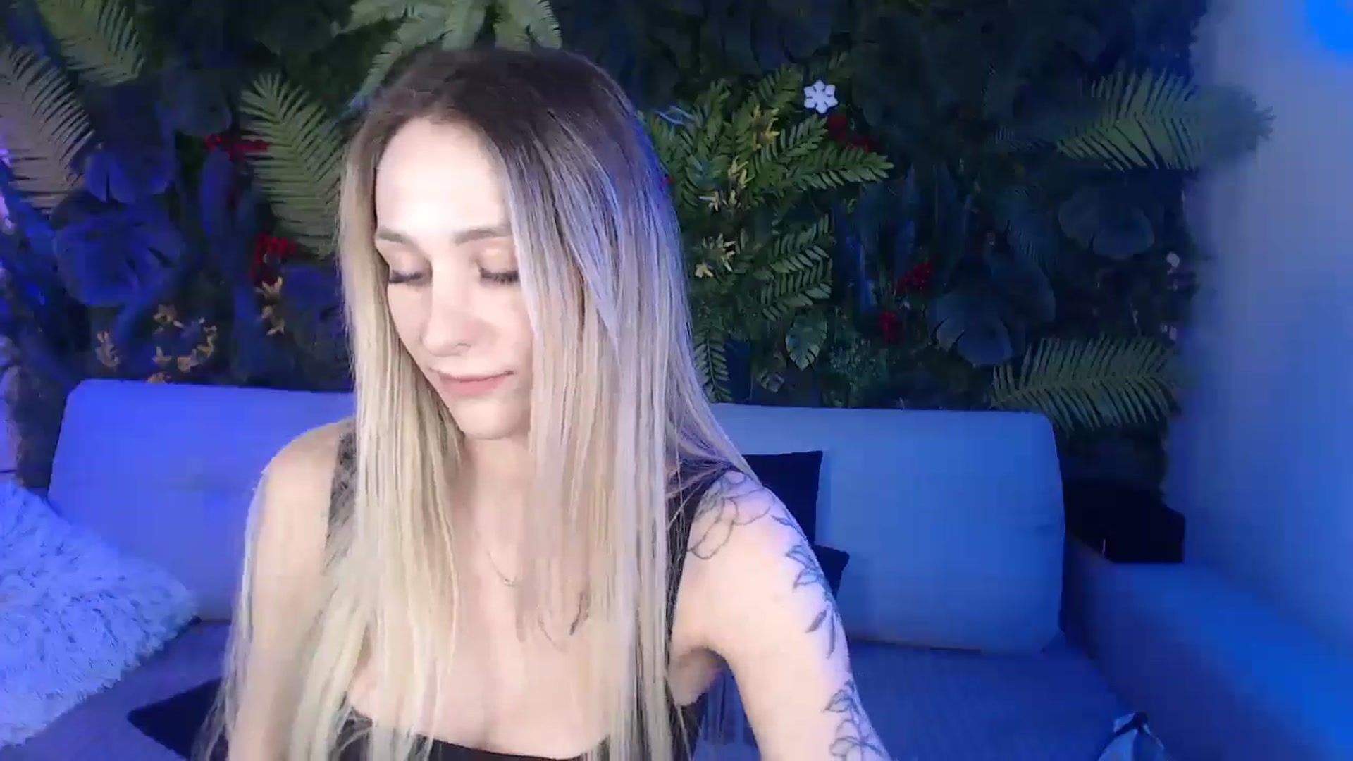 Gallery image thumbnail from Horny_Blond's myfreecams stream on, 01/15/2025, 11:29 image 5 of 20