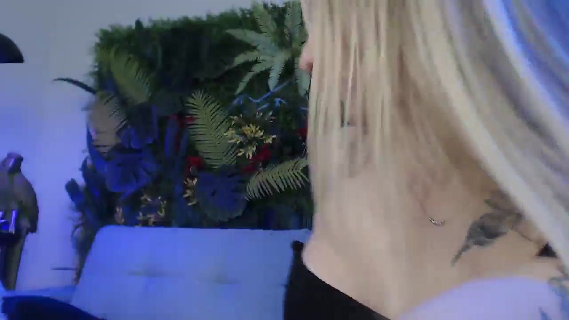 Gallery image thumbnail from Horny_Blond's myfreecams stream on, 01/15/2025, 14:10 image 10 of 20