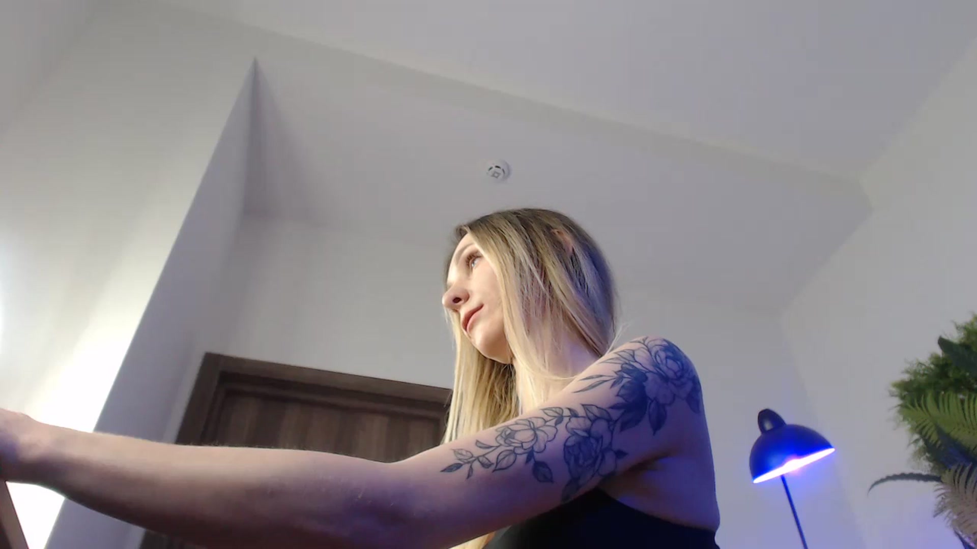 Gallery image thumbnail from Horny_Blond's myfreecams stream on, 01/17/2025, 10:58 image 15 of 20
