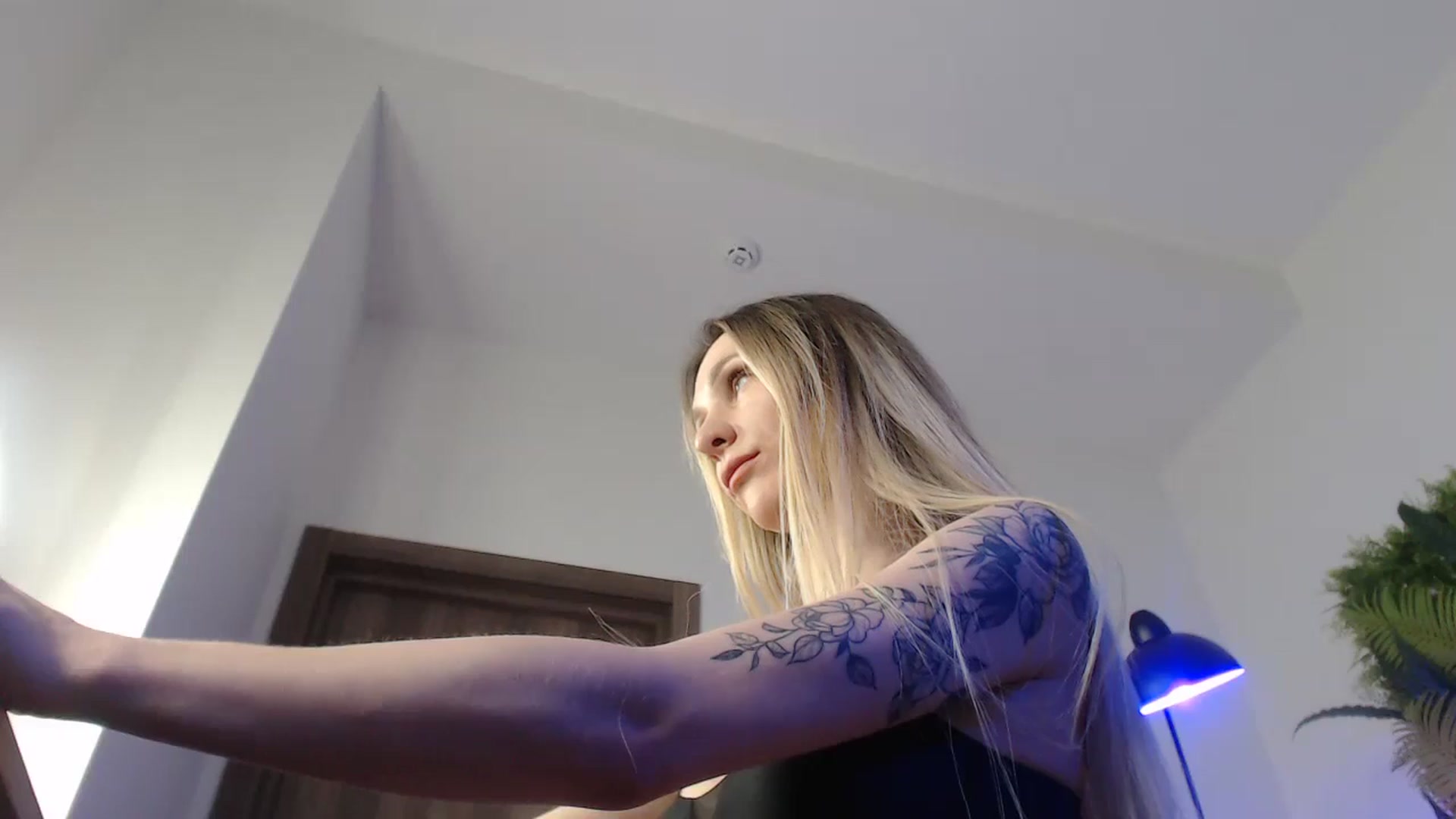 Gallery image thumbnail from Horny_Blond's myfreecams stream on, 01/17/2025, 10:58 image 17 of 20