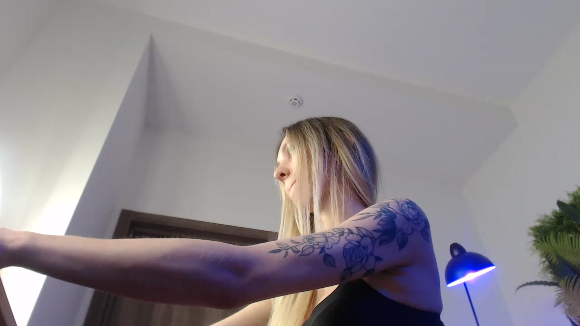 Gallery image thumbnail from Horny_Blond's myfreecams stream on, 01/17/2025, 10:58 image 14 of 20