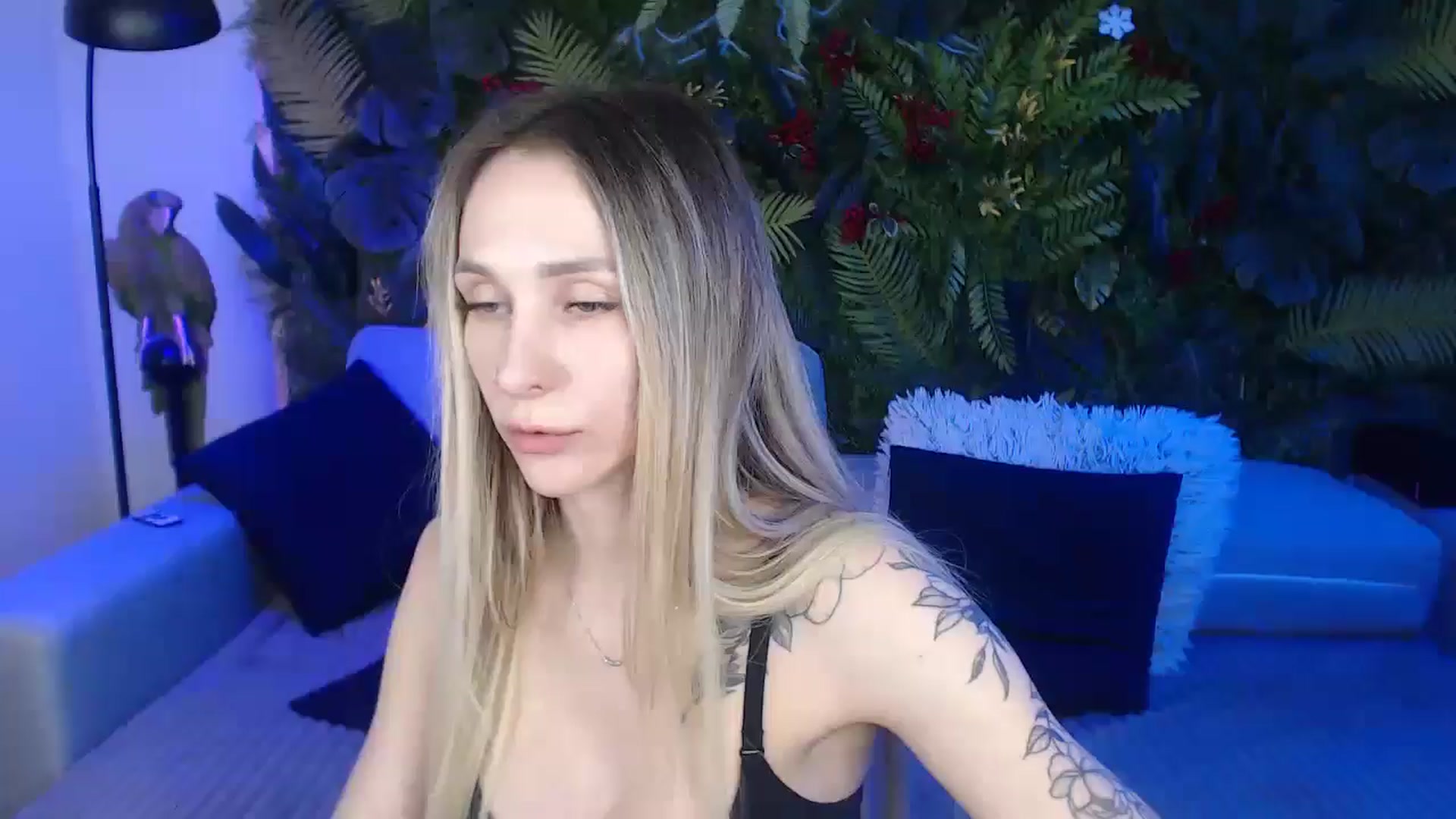 Gallery image thumbnail from Horny_Blond's myfreecams stream on, 01/17/2025, 11:59 image 1 of 20