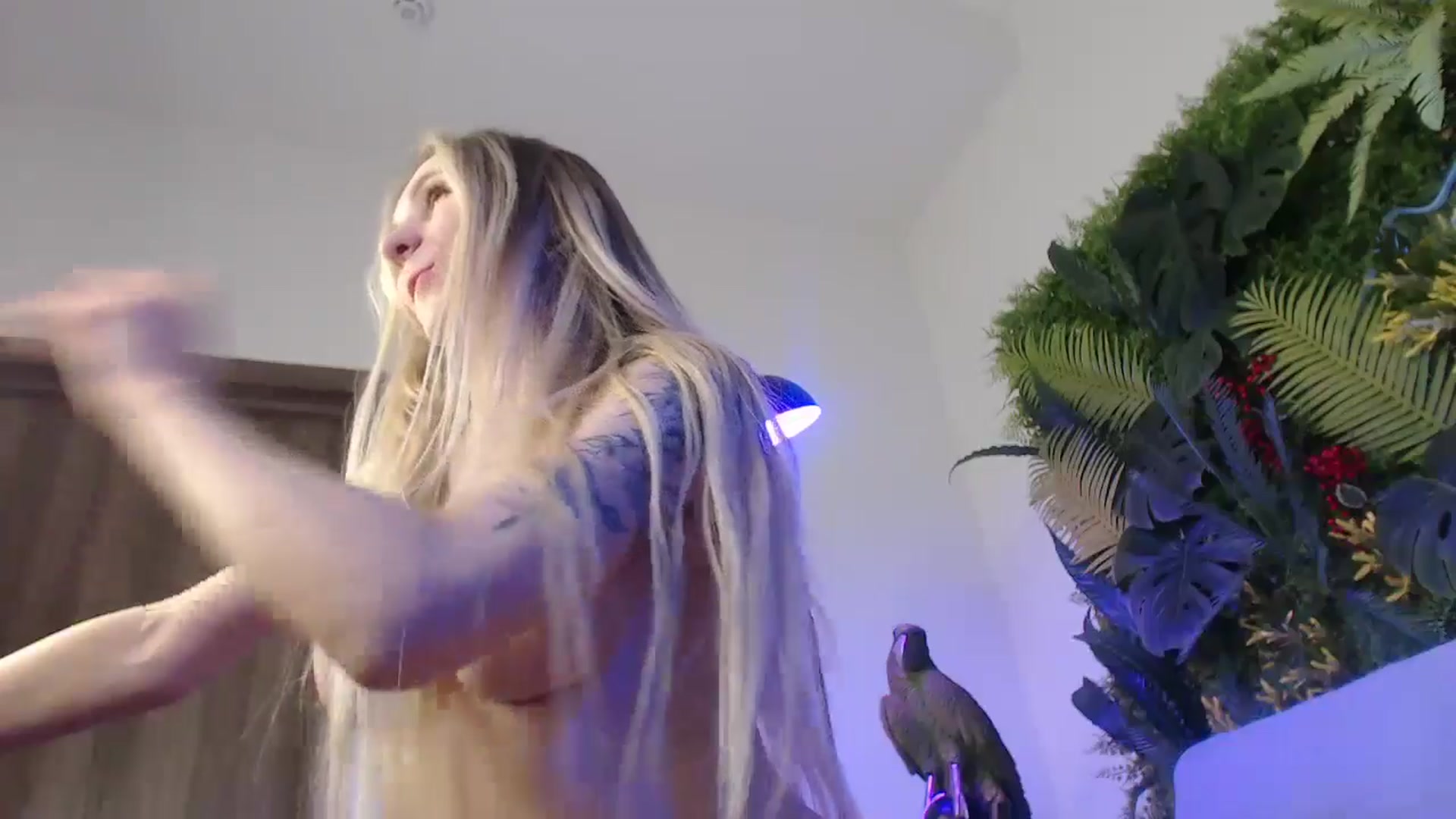 Gallery image thumbnail from Horny_Blond's myfreecams stream on, 01/19/2025, 13:30 image 12 of 20