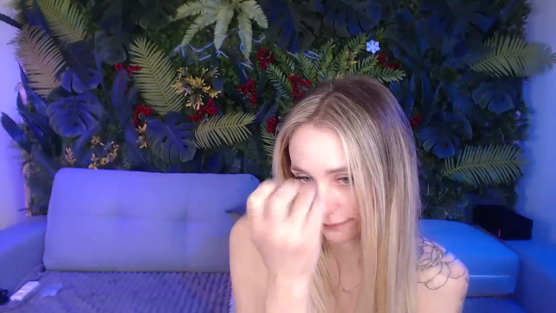 Gallery image thumbnail from Horny_Blond's myfreecams stream on, 01/19/2025, 13:30 image 3 of 20